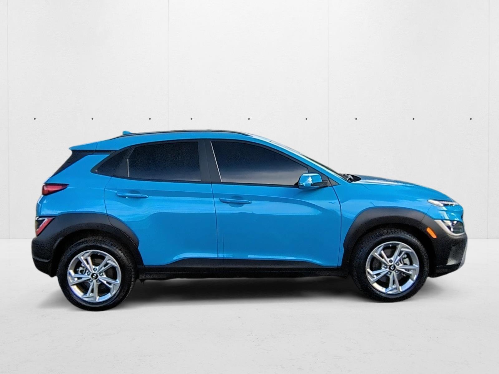2022 Hyundai Kona SEL photo 4
