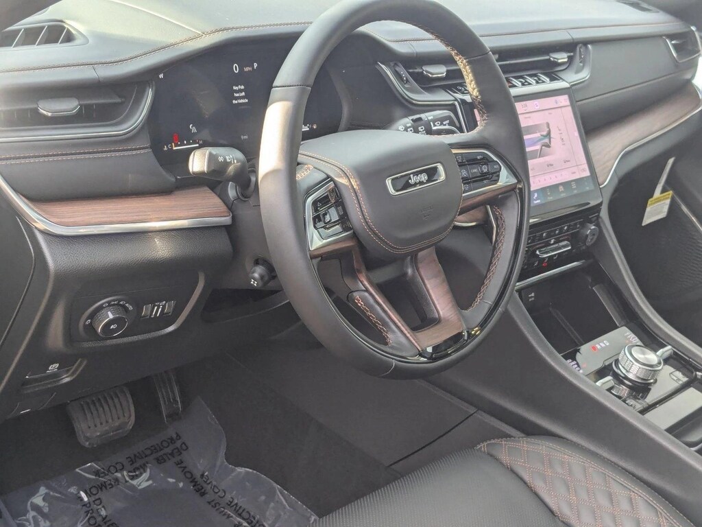 New 2025 Jeep Grand Cherokee Summit SUV