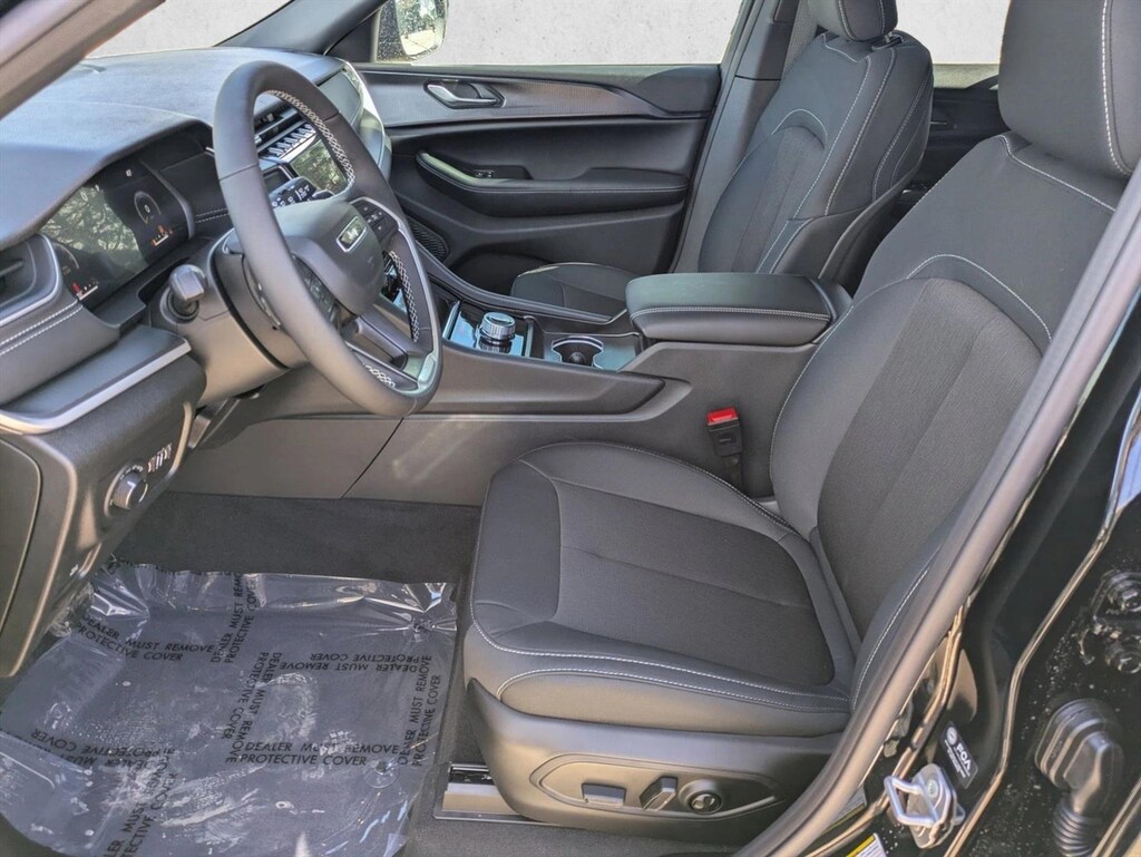 New 2026 Jeep Grand Cherokee Laredo X SUV