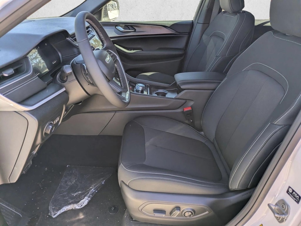 New 2026 Jeep Grand Cherokee Laredo X SUV