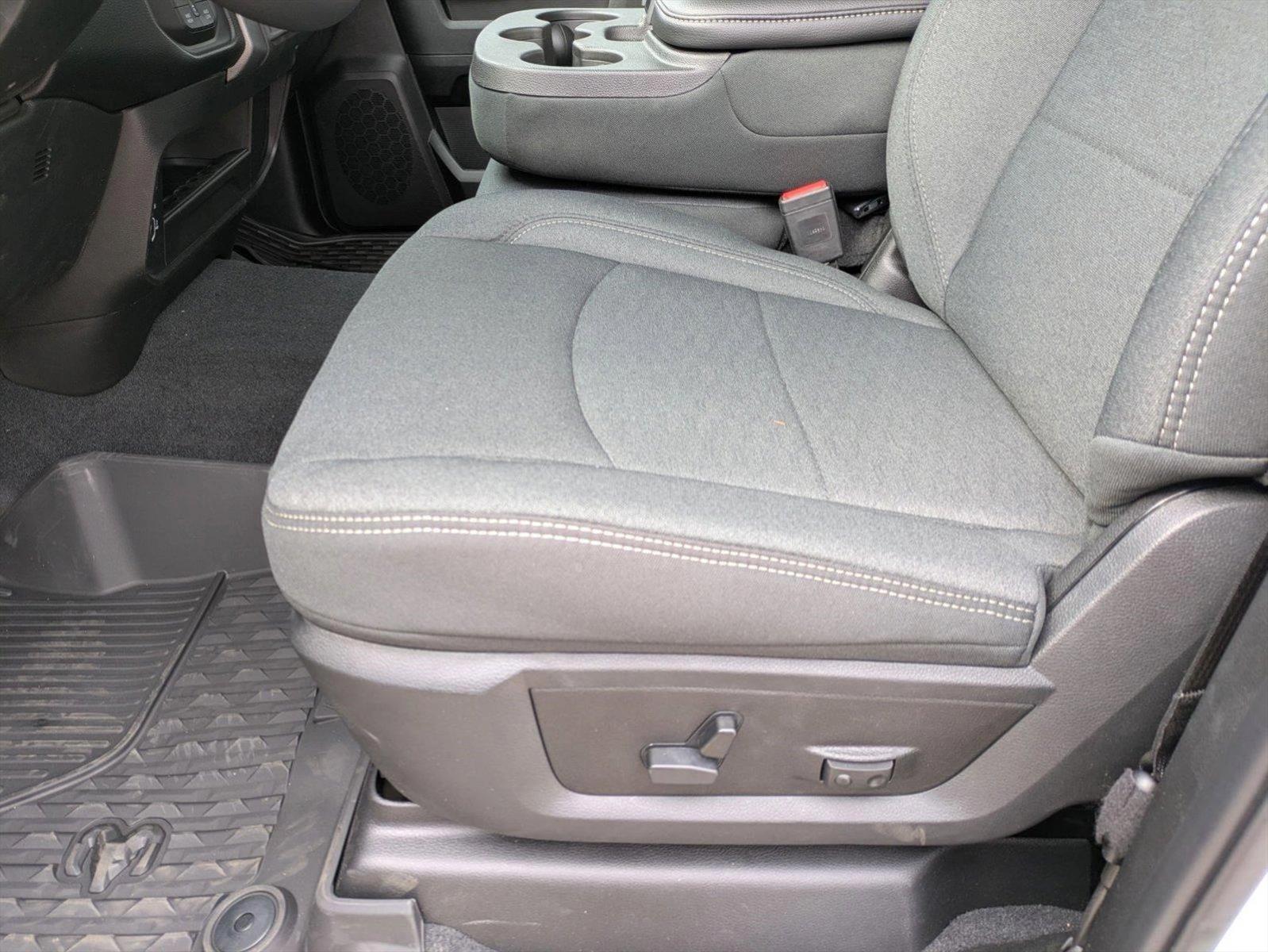 2025 Ram 2500 Big Horn photo 4