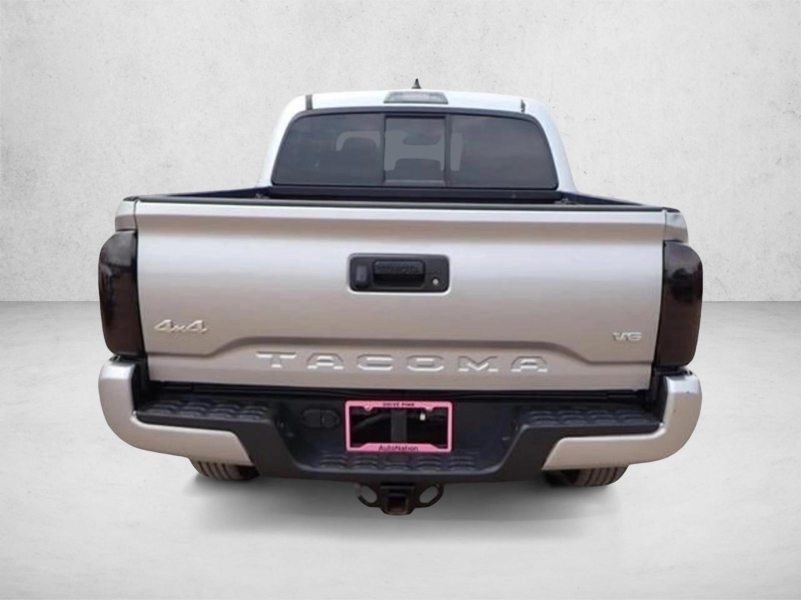 2021 Toyota Tacoma SR photo 3