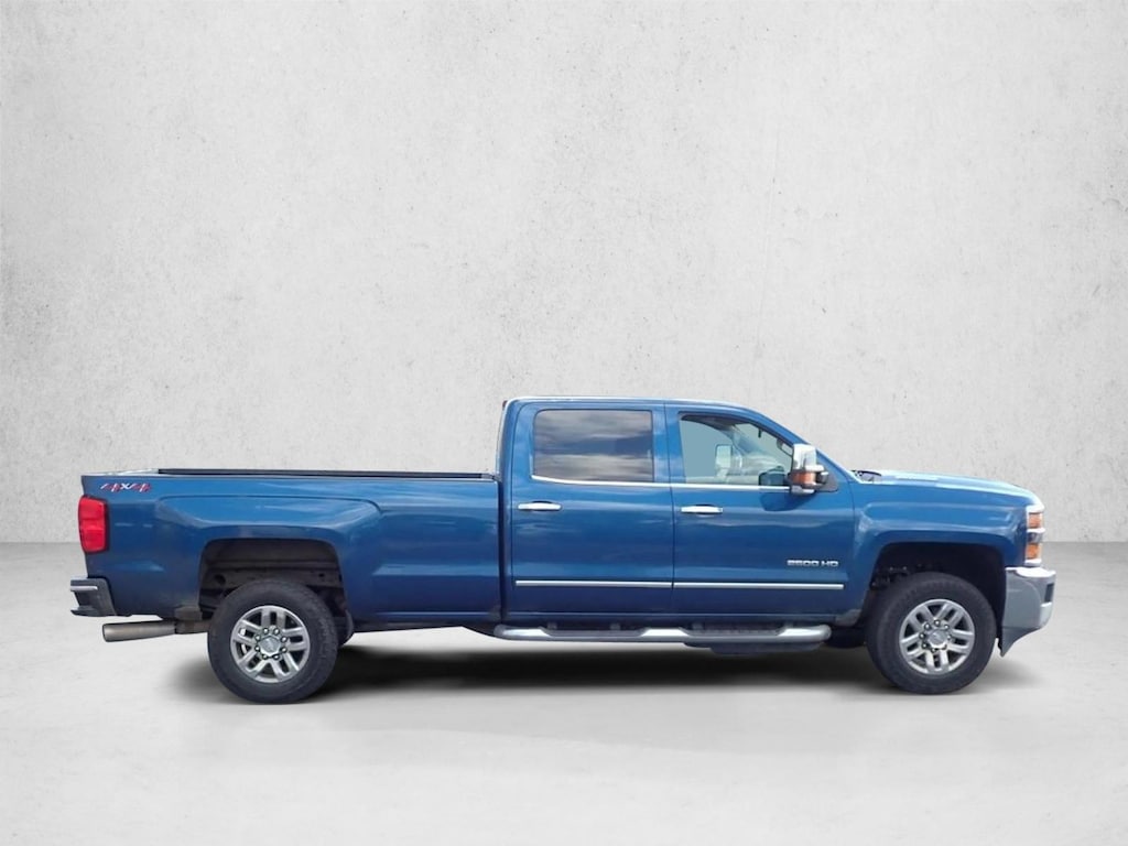 Used 2018 Chevrolet Silverado 2500HD LTZ Crew Cab Pickup