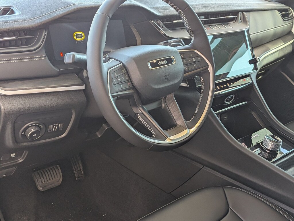 New 2026 Jeep Grand Cherokee Limited SUV