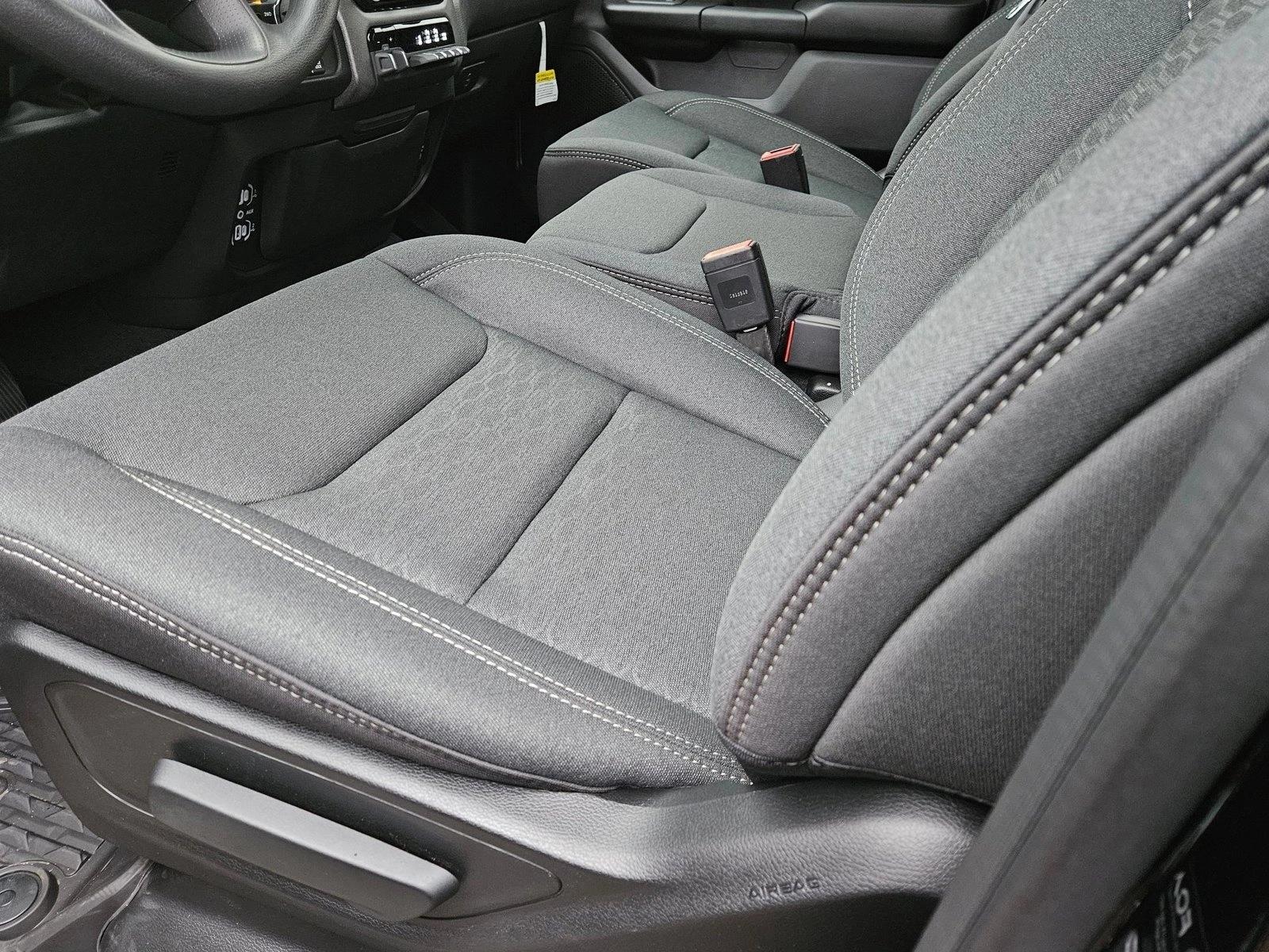 2026 Ram 1500 Warlock photo 4