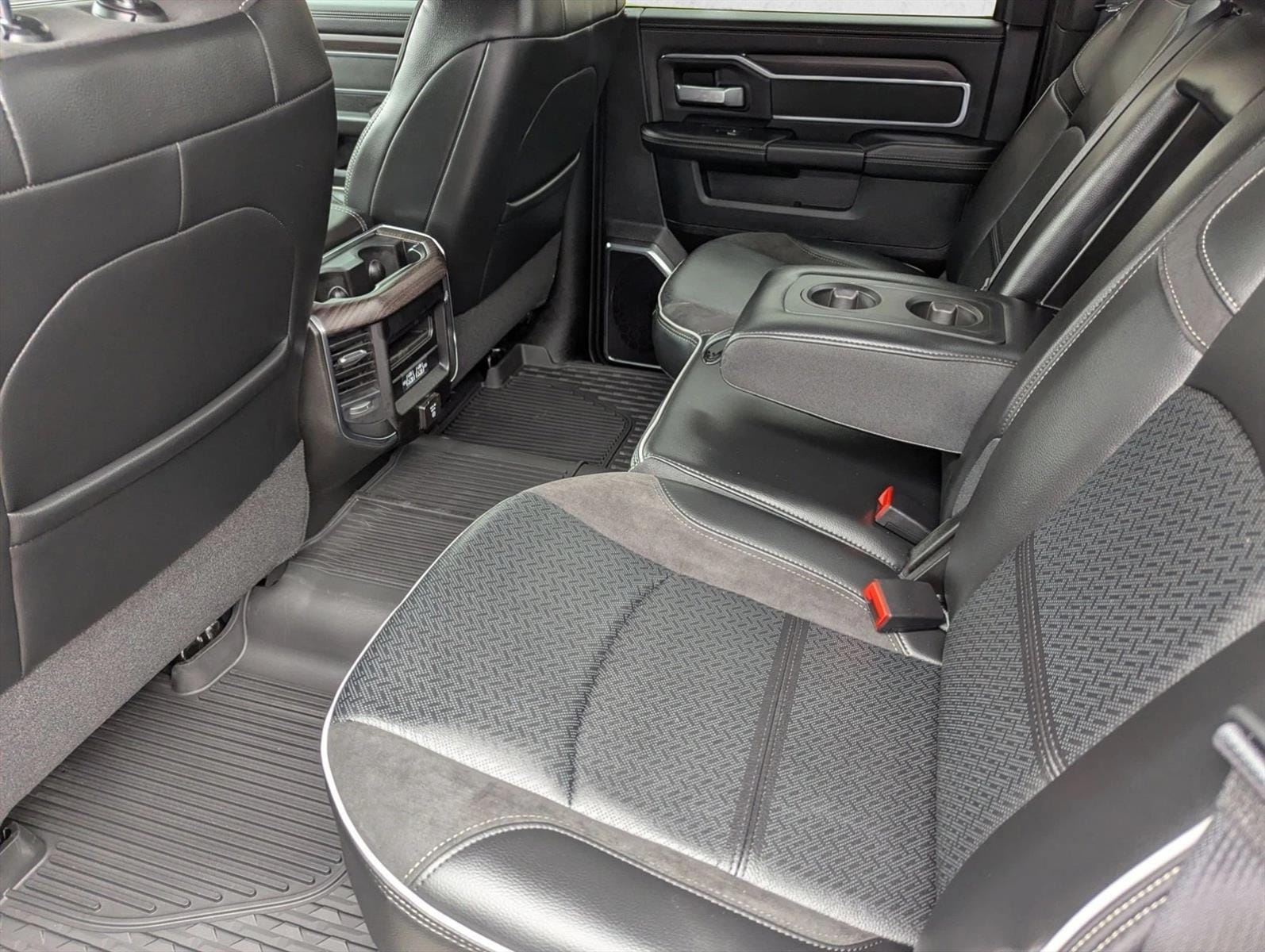 2025 RAM 2500 Laramie - Photo 13