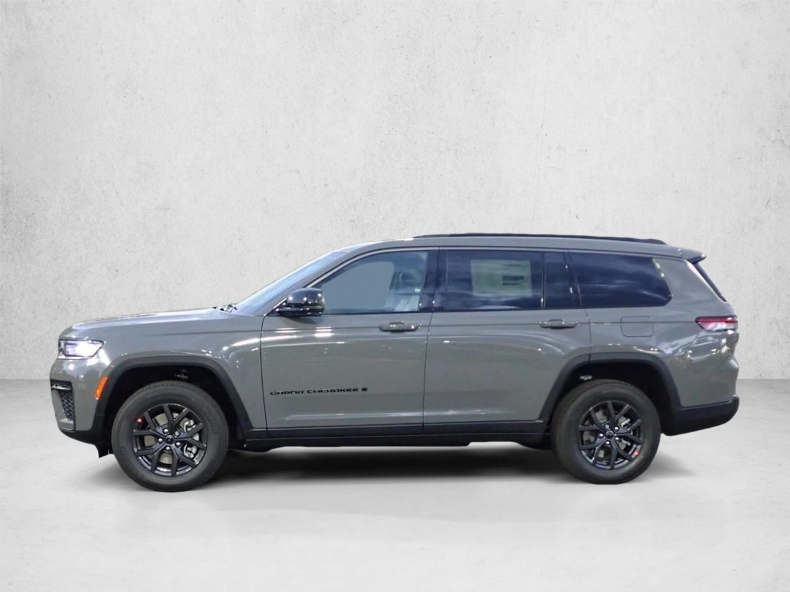 New 2027 Jeep Grand Cherokee Laredo Altitude SUV