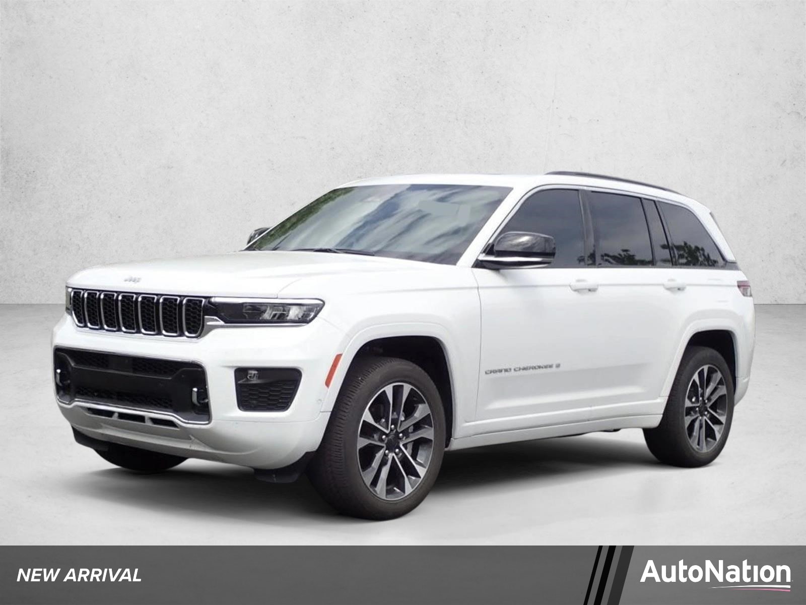 2024 Jeep Grand Cherokee Overland 4x4's photo
