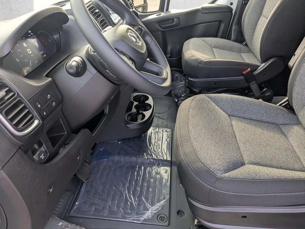 New 2025 Ram ProMaster SLT Van Cargo Van