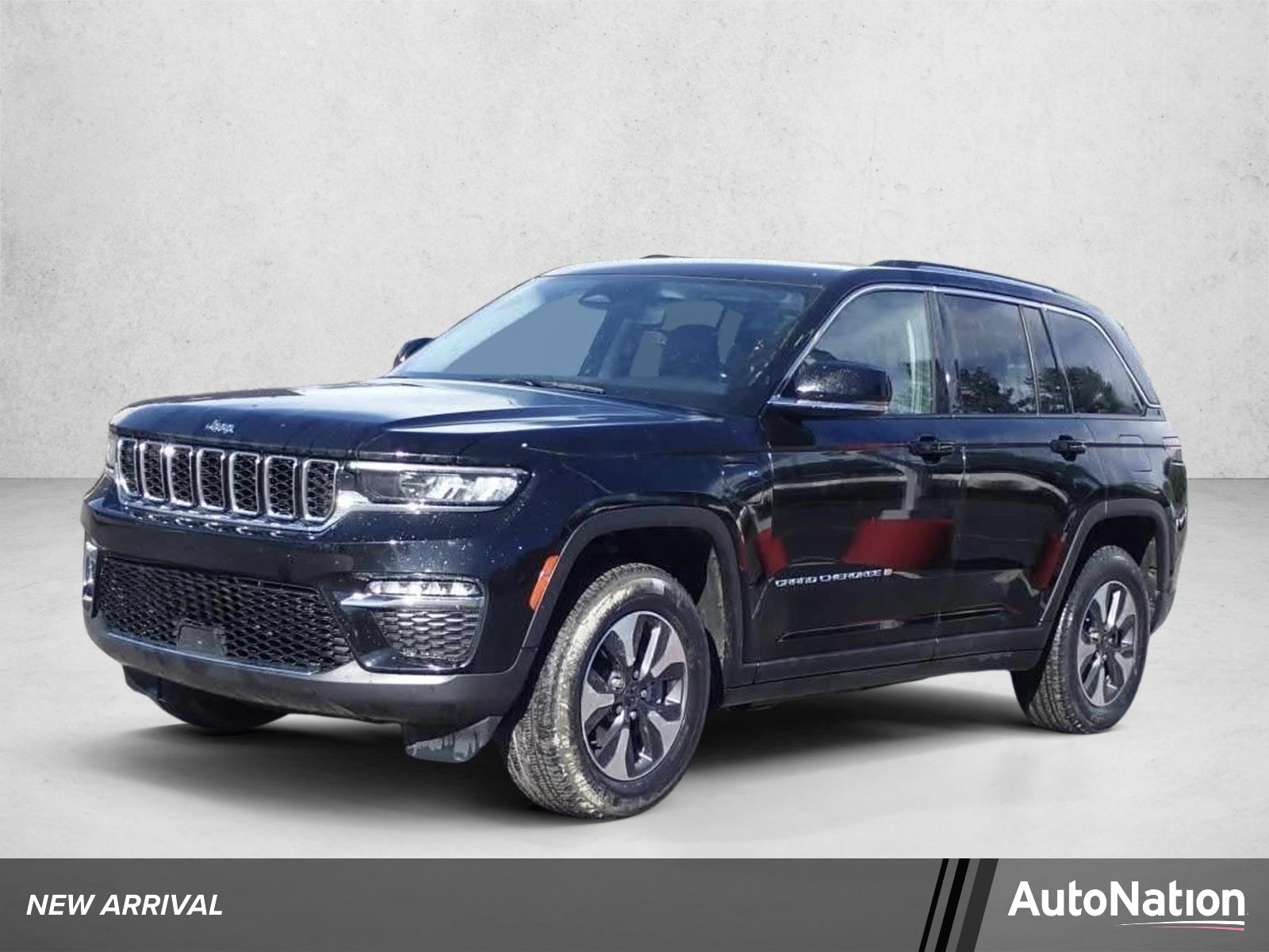 2022 Jeep Grand Cherokee 4xe 4x4's photo