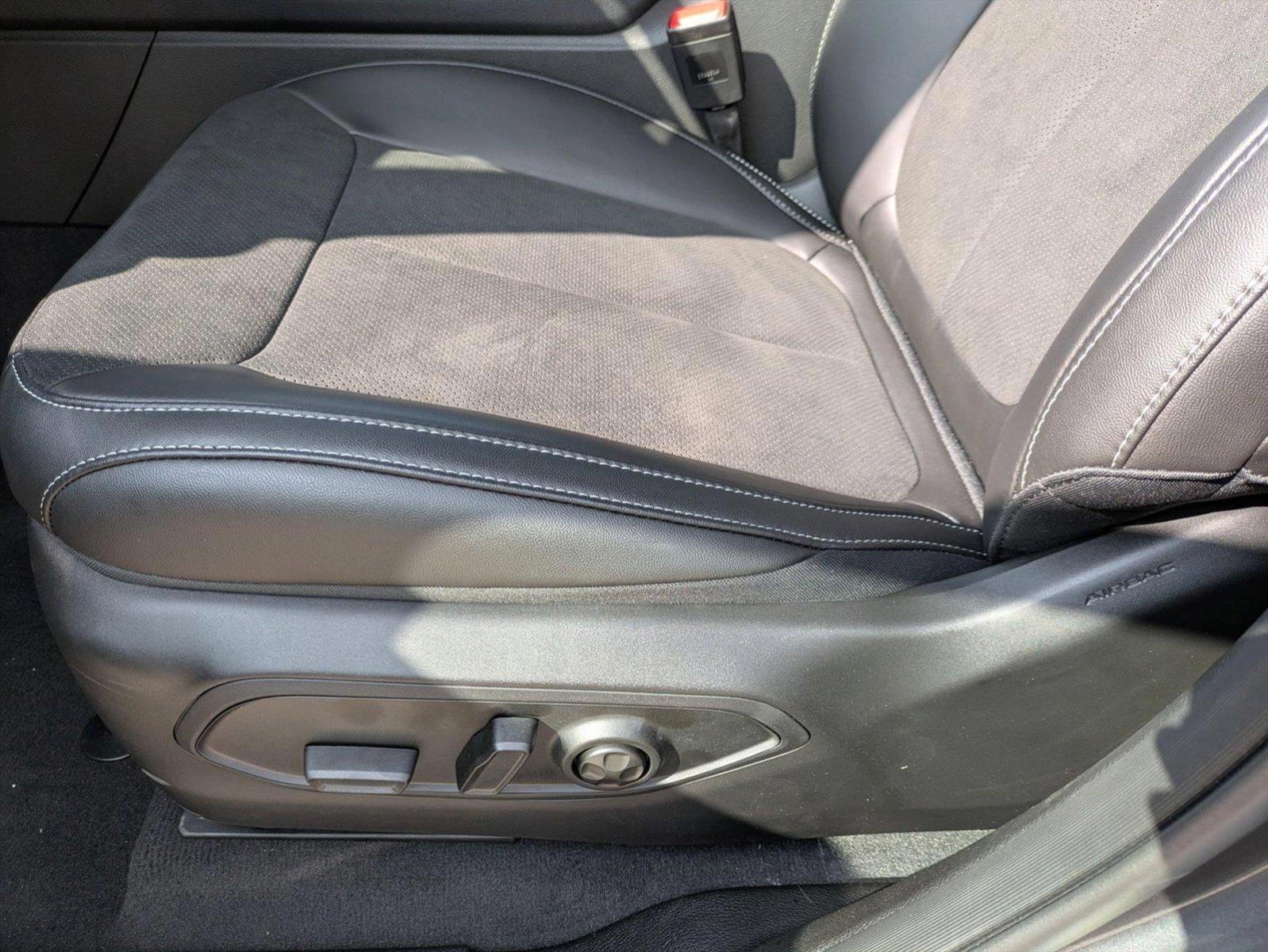 2025 Jeep Grand Cherokee Altitude X photo 4