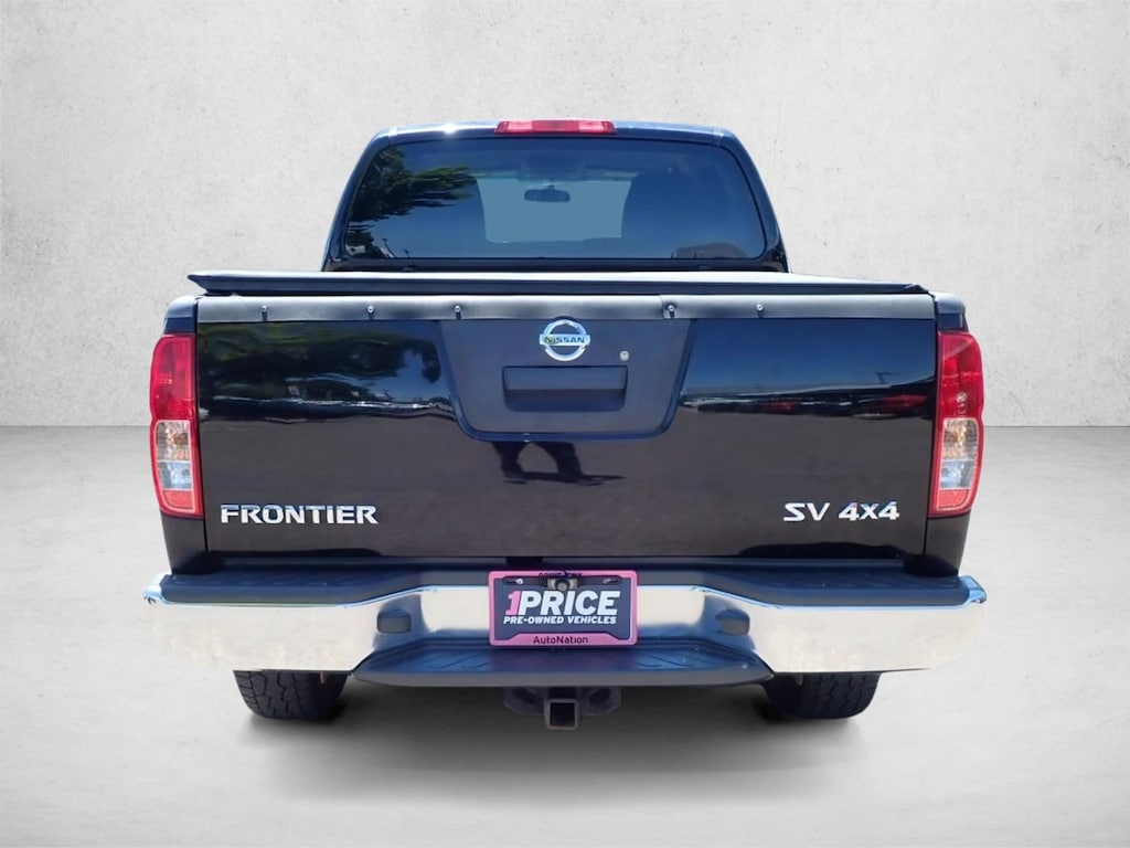 Used 2013 Nissan Frontier SV Crew Cab Pickup