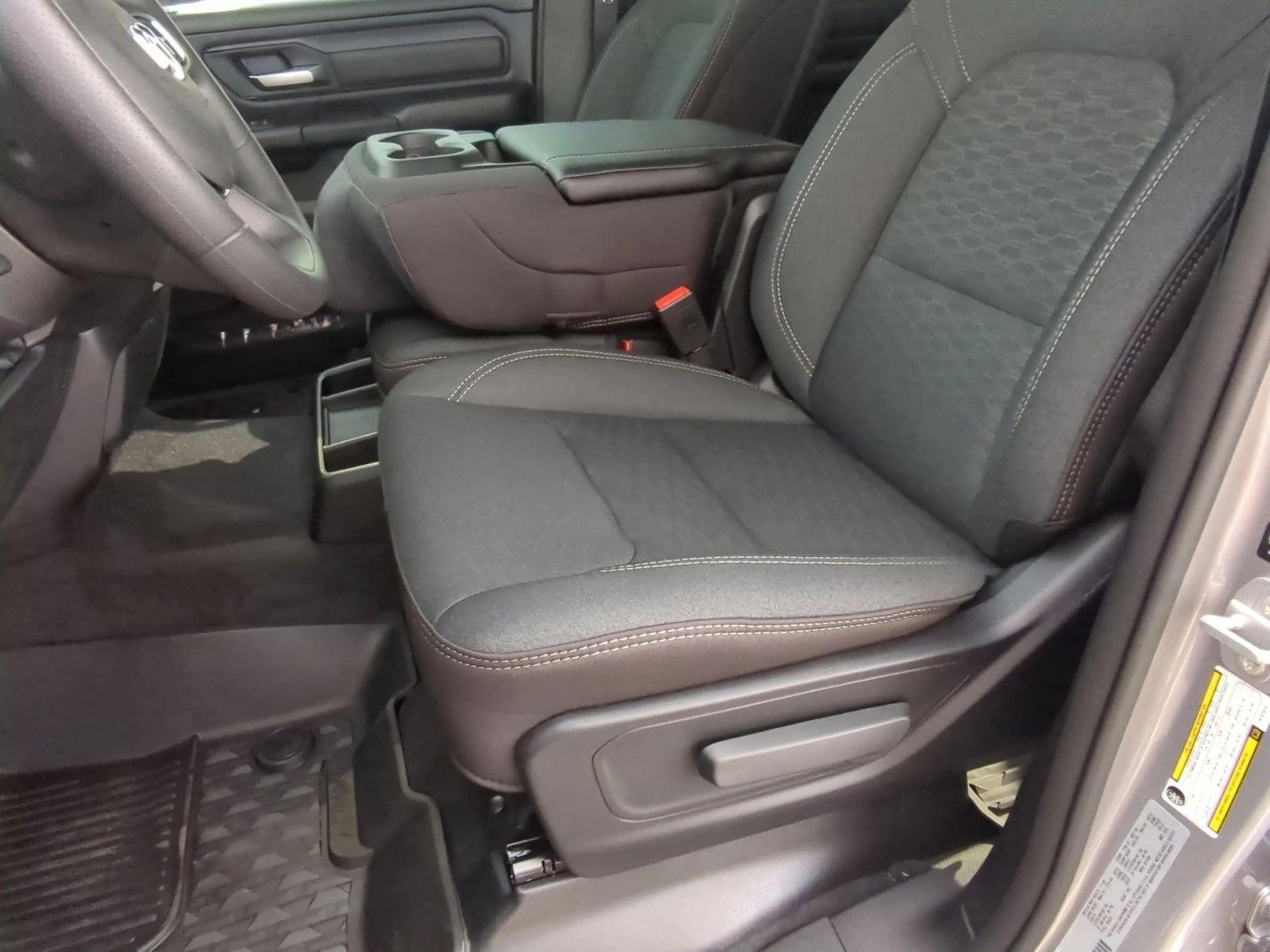 2026 Ram 1500 Warlock photo 4