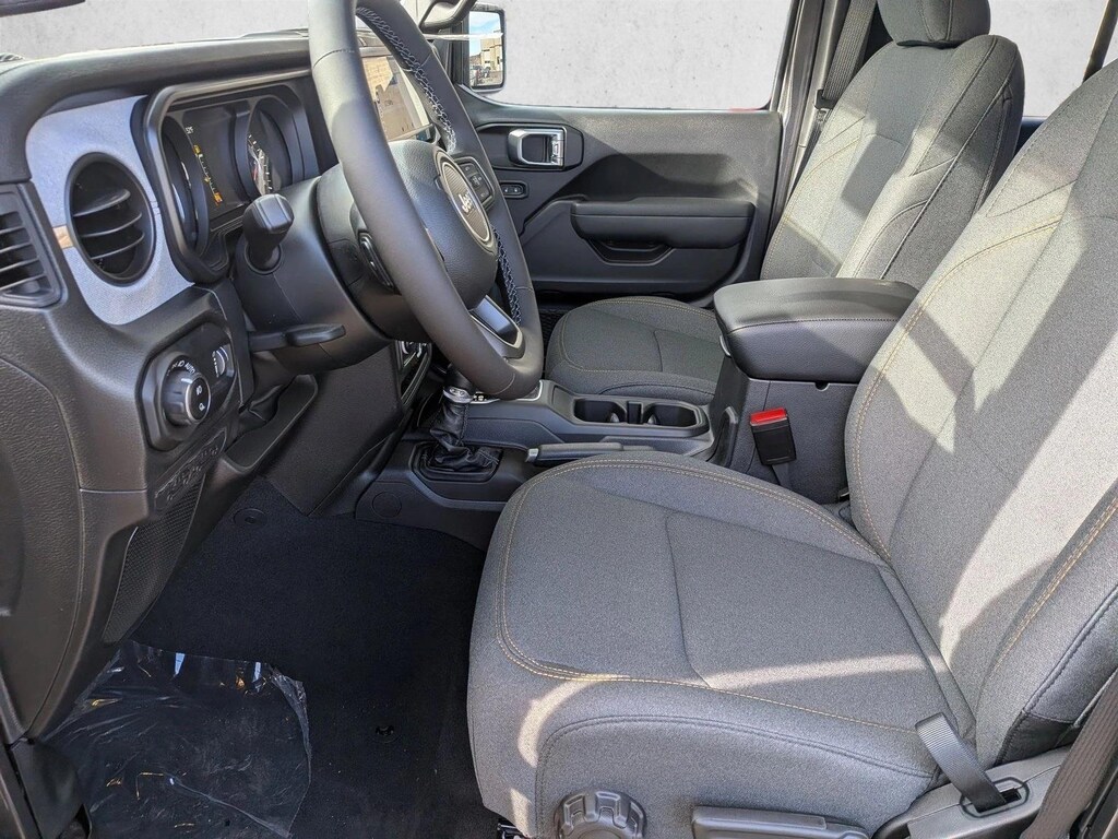 New 2026 Jeep Gladiator Sport S Truck Crew Cab