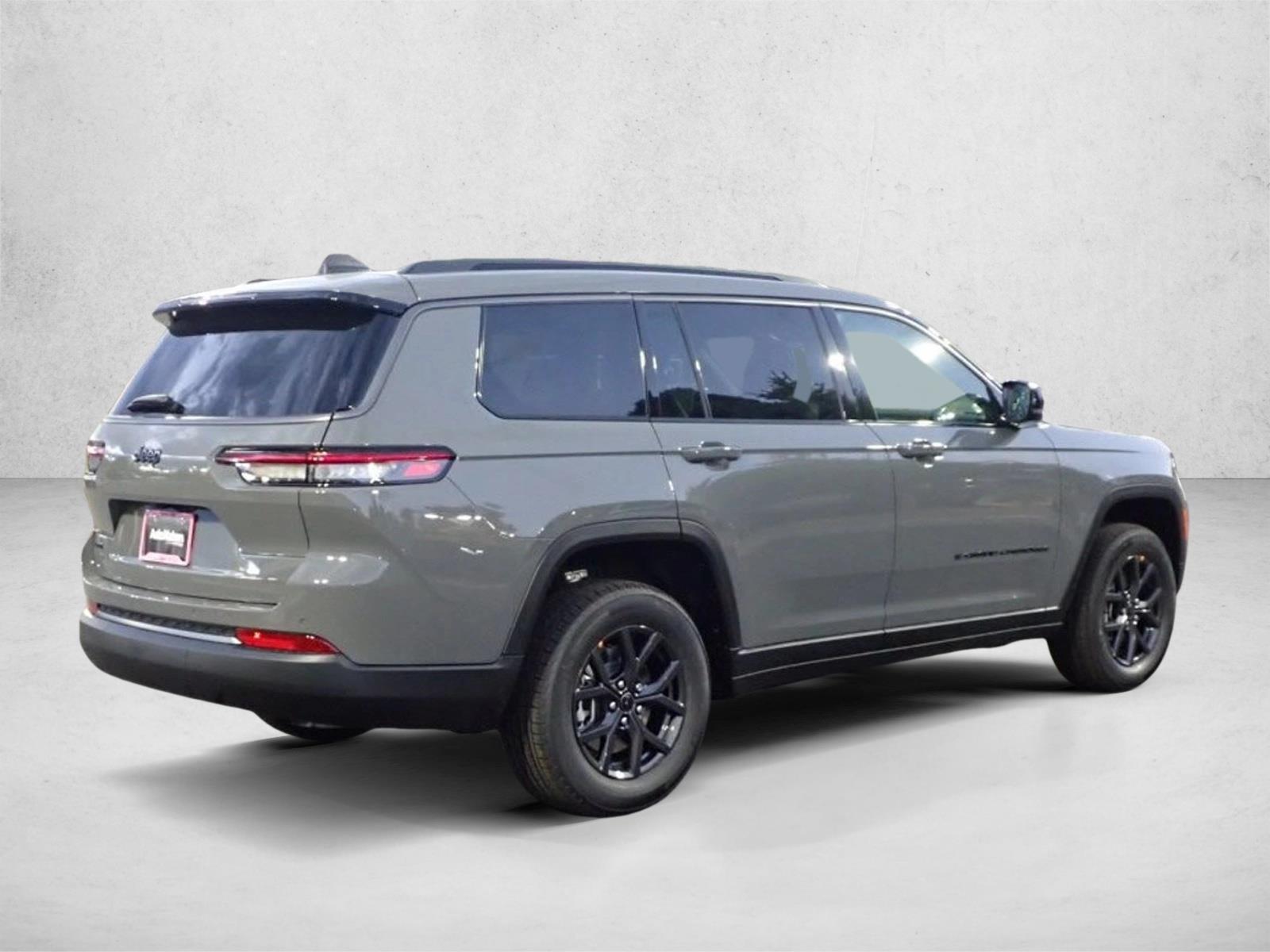 New 2027 Jeep Grand Cherokee Laredo Altitude SUV