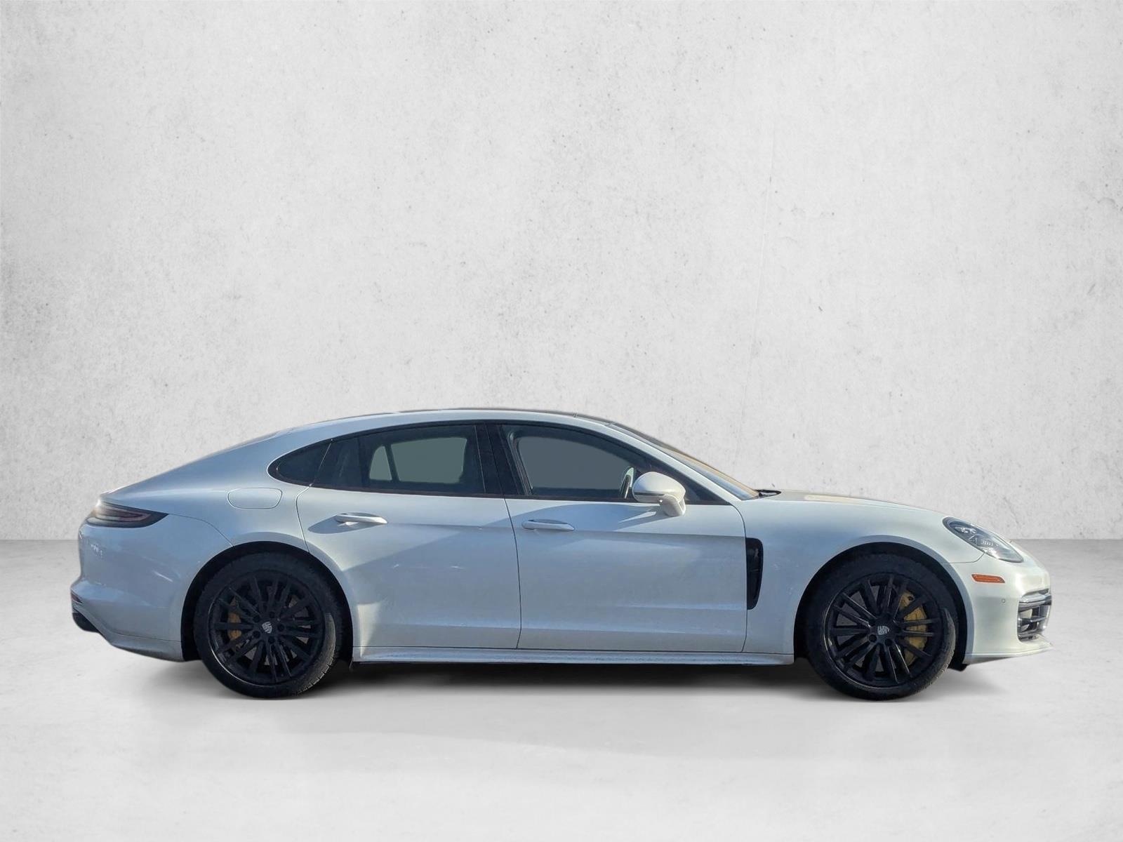 2018 Porsche Panamera Turbo photo 4