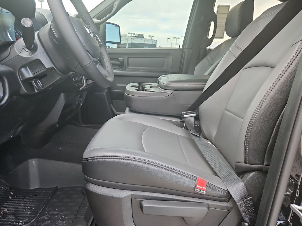 New 2025 Ram 2500 Tradesman Truck Crew Cab