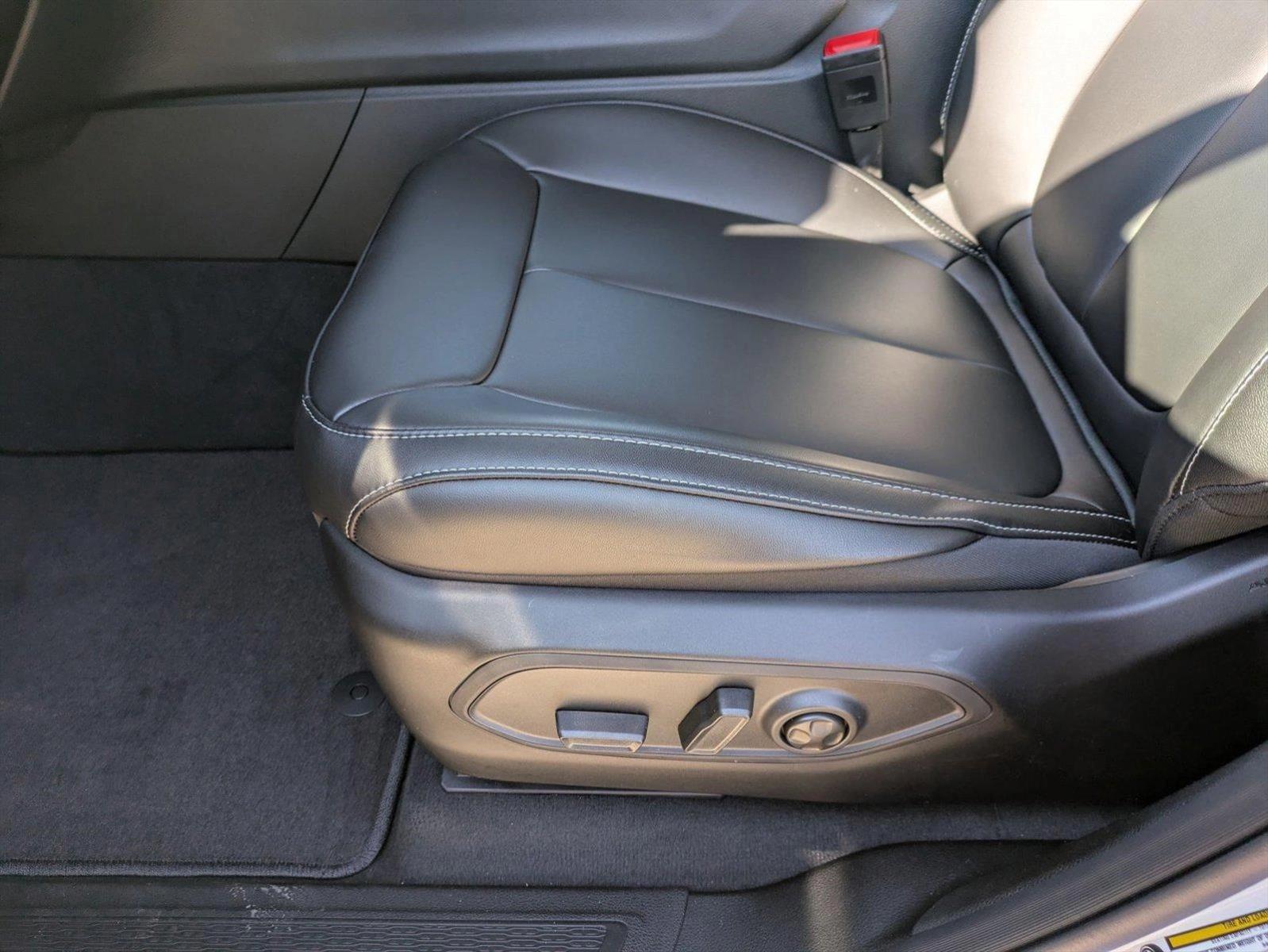2025 Jeep Grand Cherokee Limited photo 4