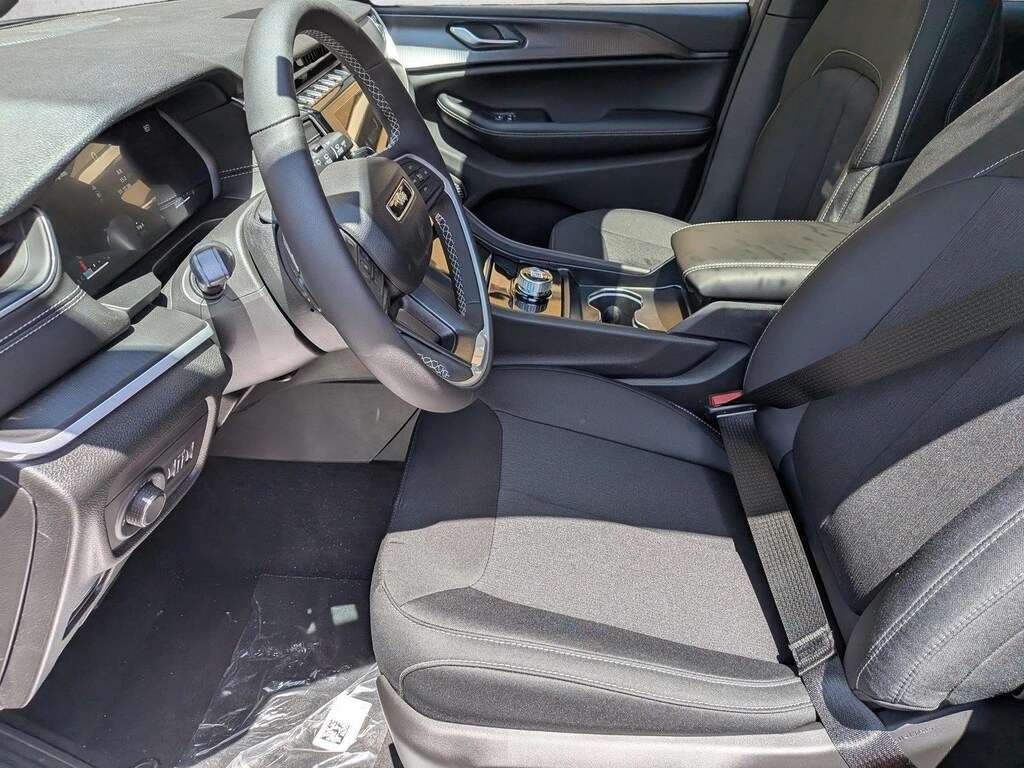 New 2026 Jeep Grand Cherokee Laredo X SUV