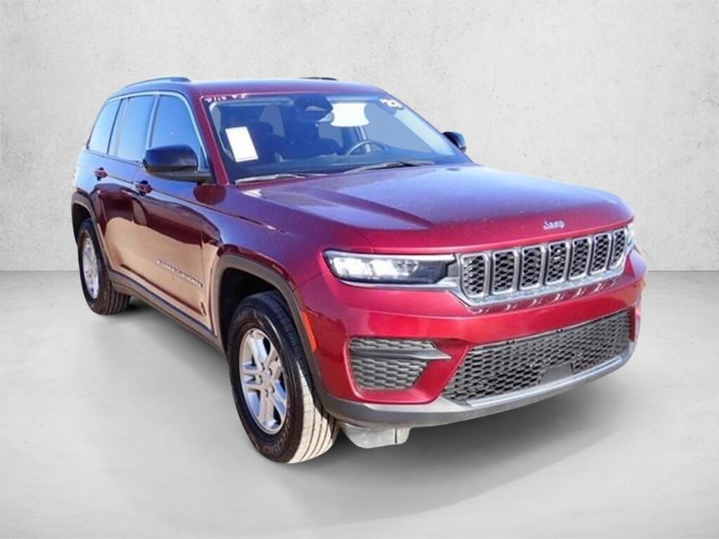 Used 2023 Jeep Grand Cherokee Laredo Sport Utility