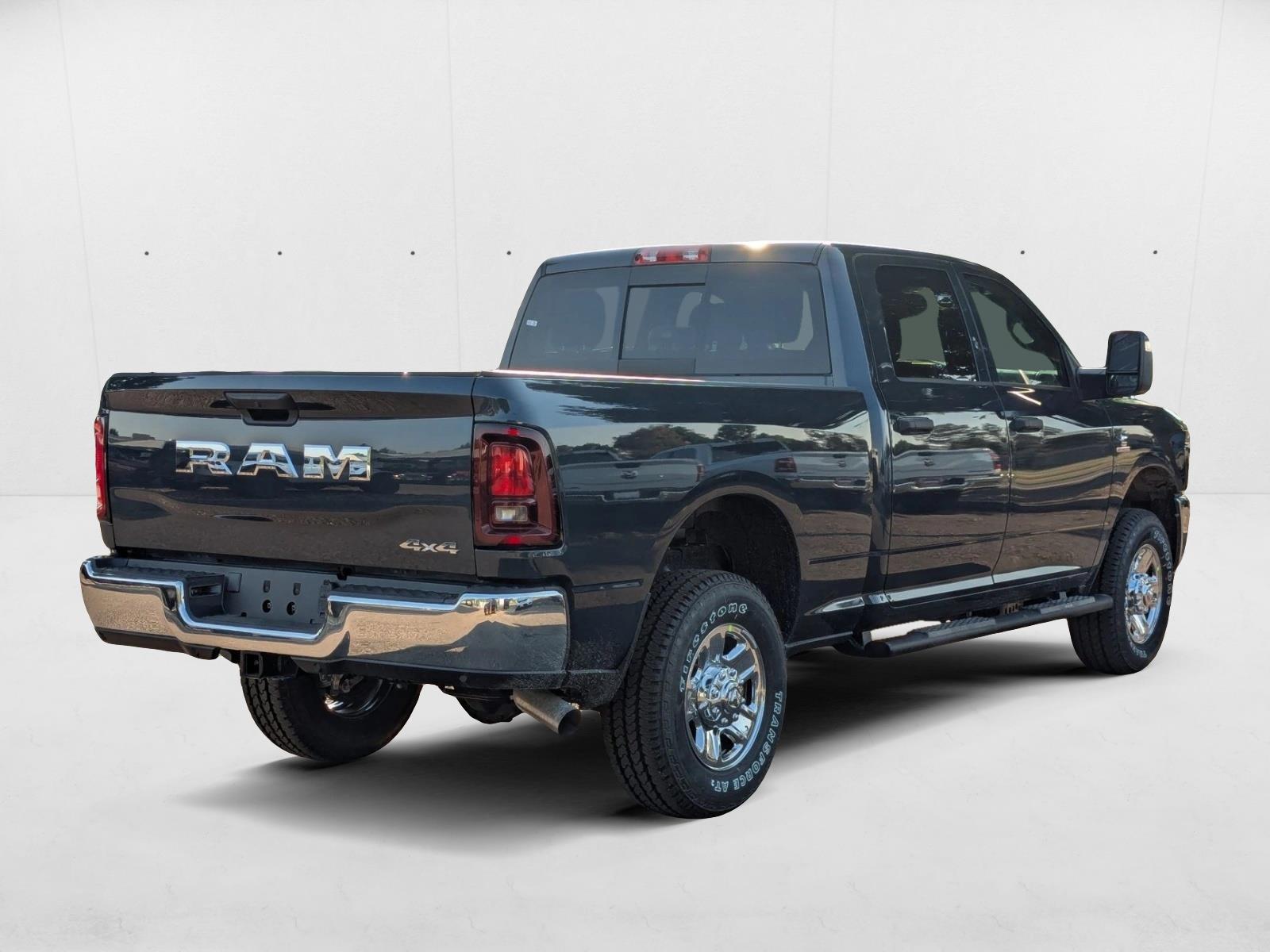 2025 Ram 2500 Tradesman photo 2