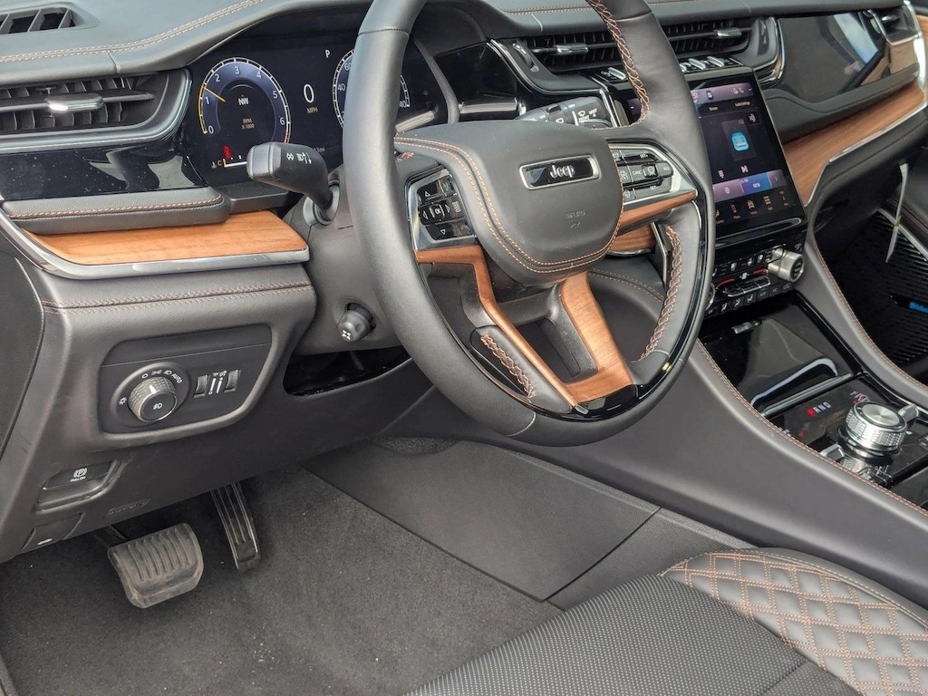 New 2025 Jeep Grand Cherokee Summit Reserve SUV