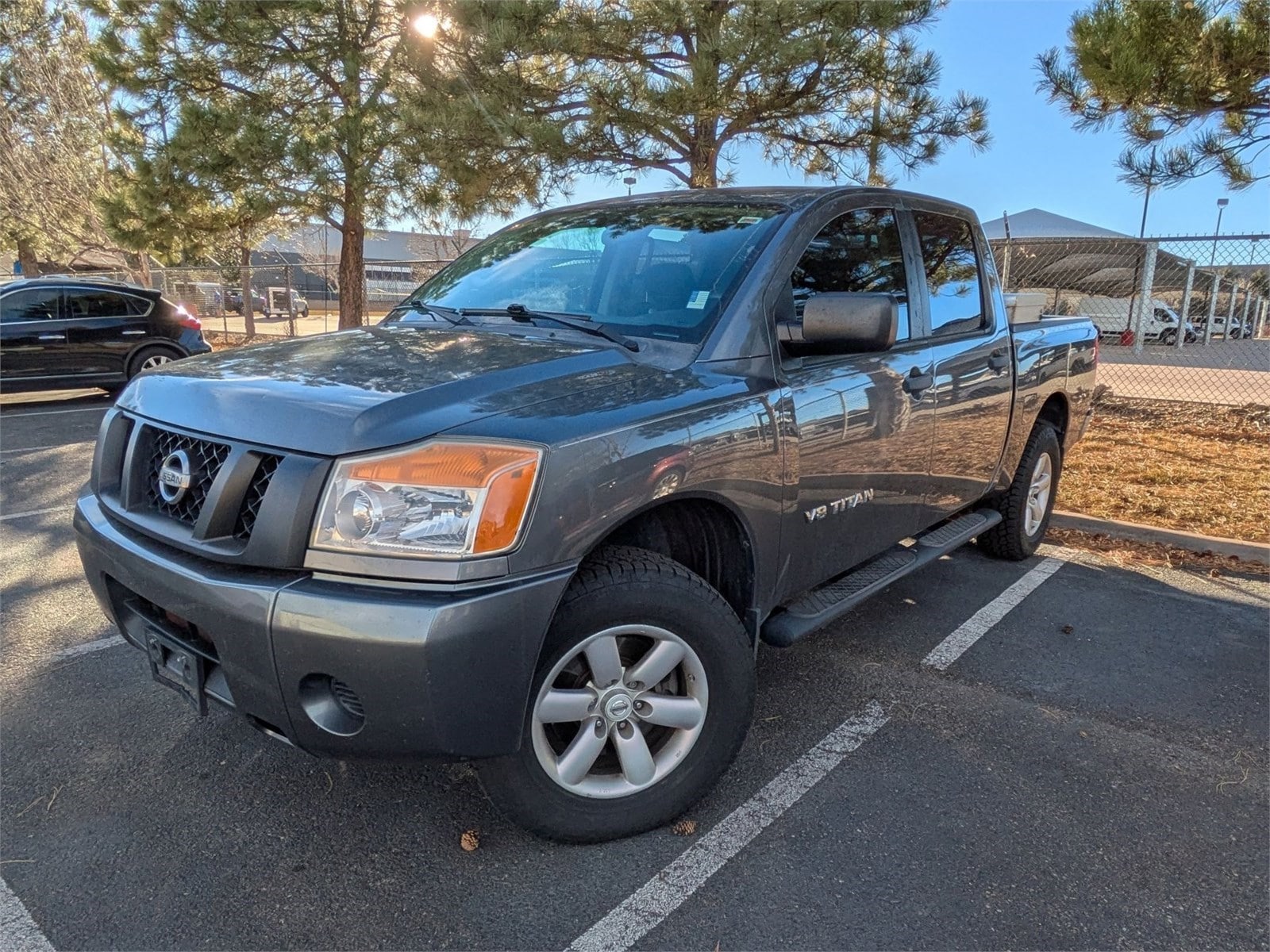 2014 Nissan Titan S's photo