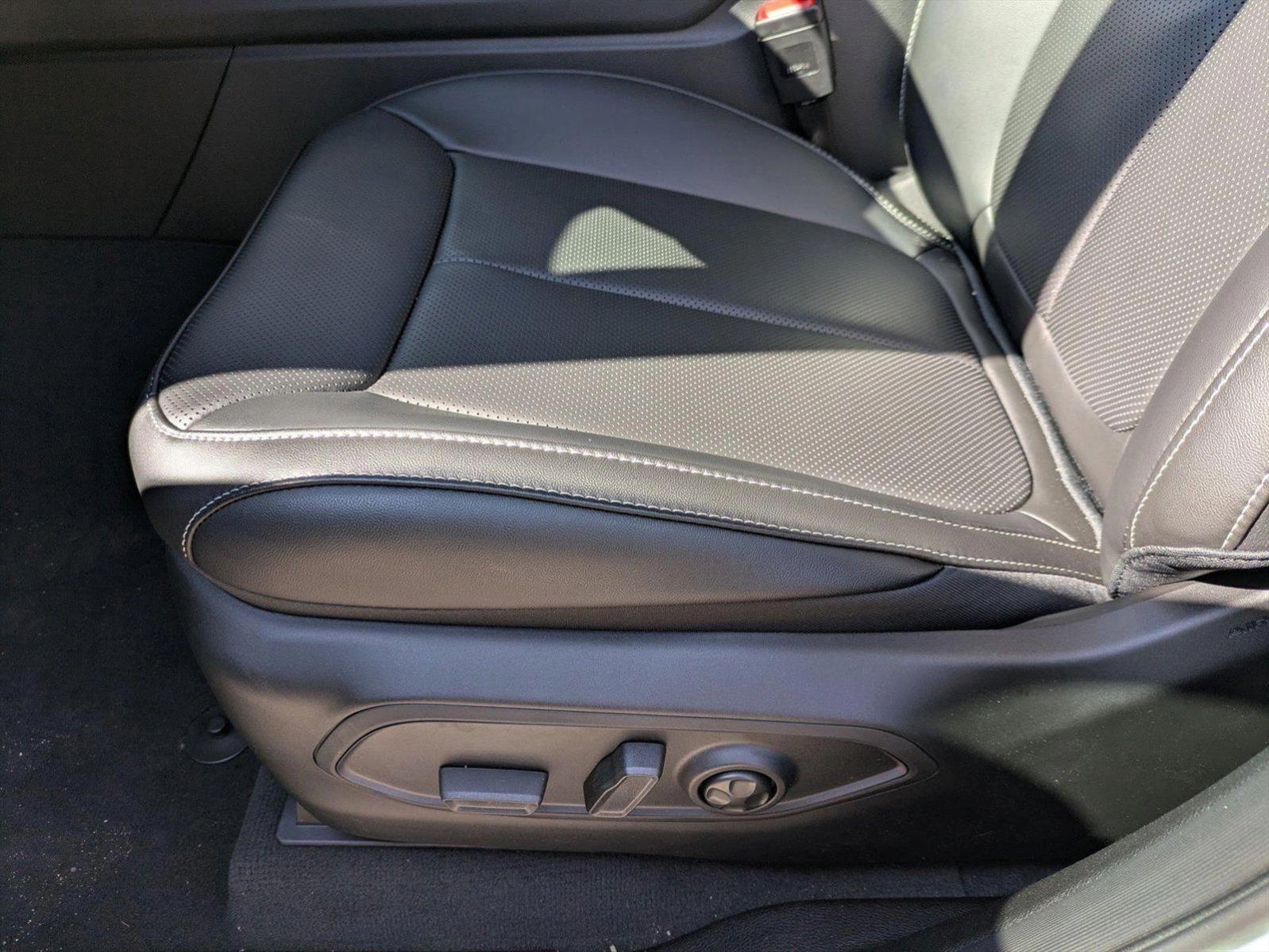 2025 Jeep Grand Cherokee Limited photo 4