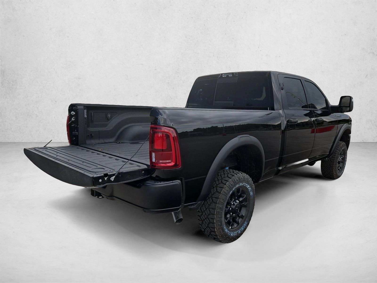 2025 Ram 2500 Tradesman photo 2