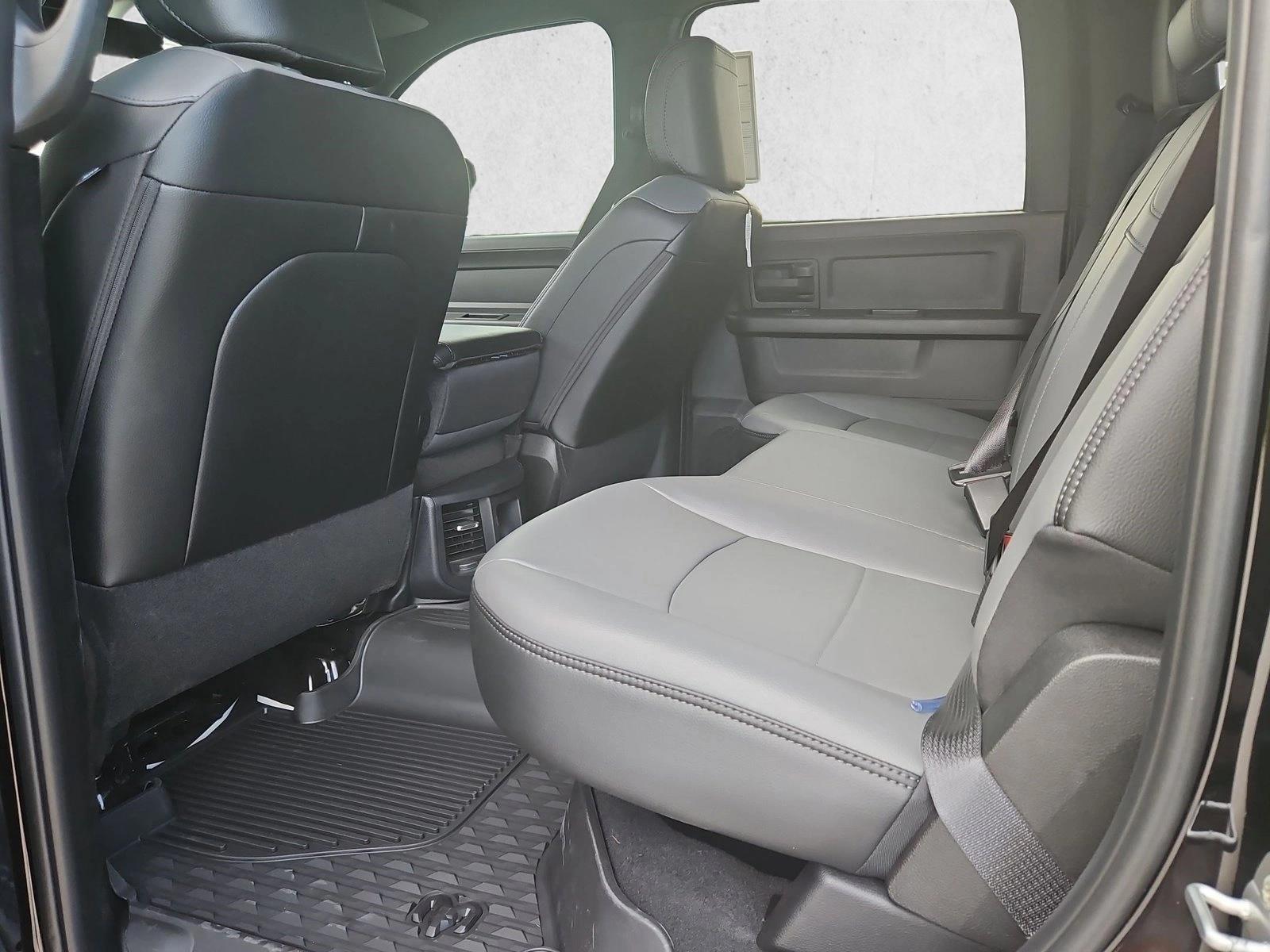 2025 RAM 2500 Tradesman - Photo 16