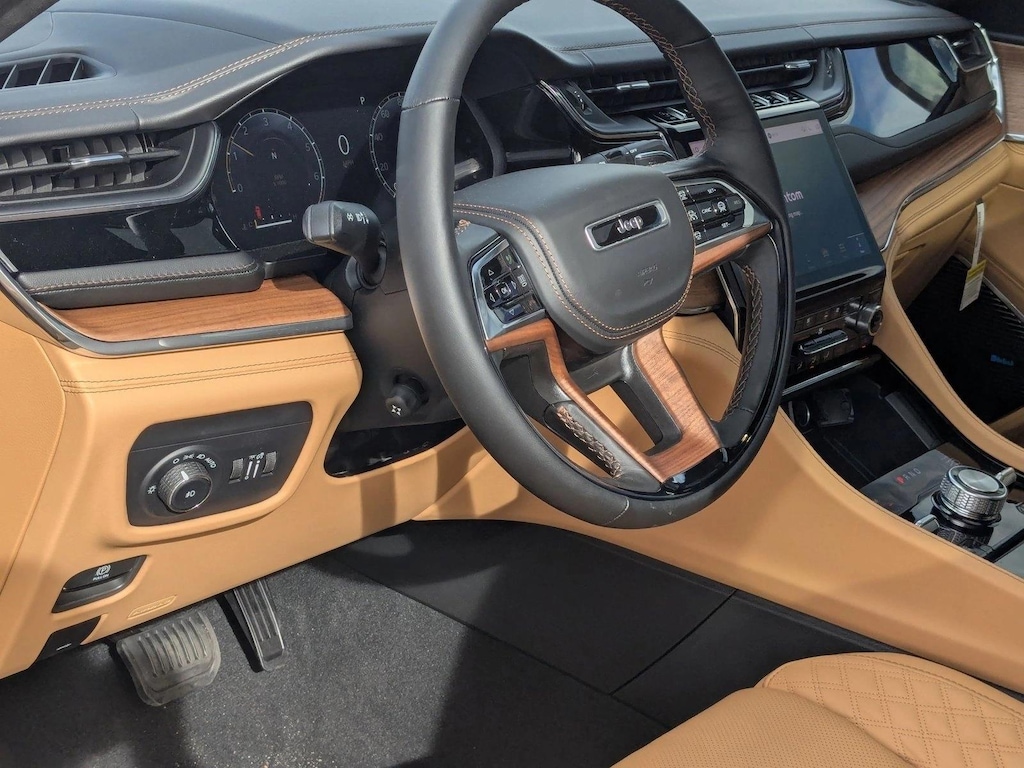 New 2025 Jeep Grand Cherokee Summit Reserve SUV