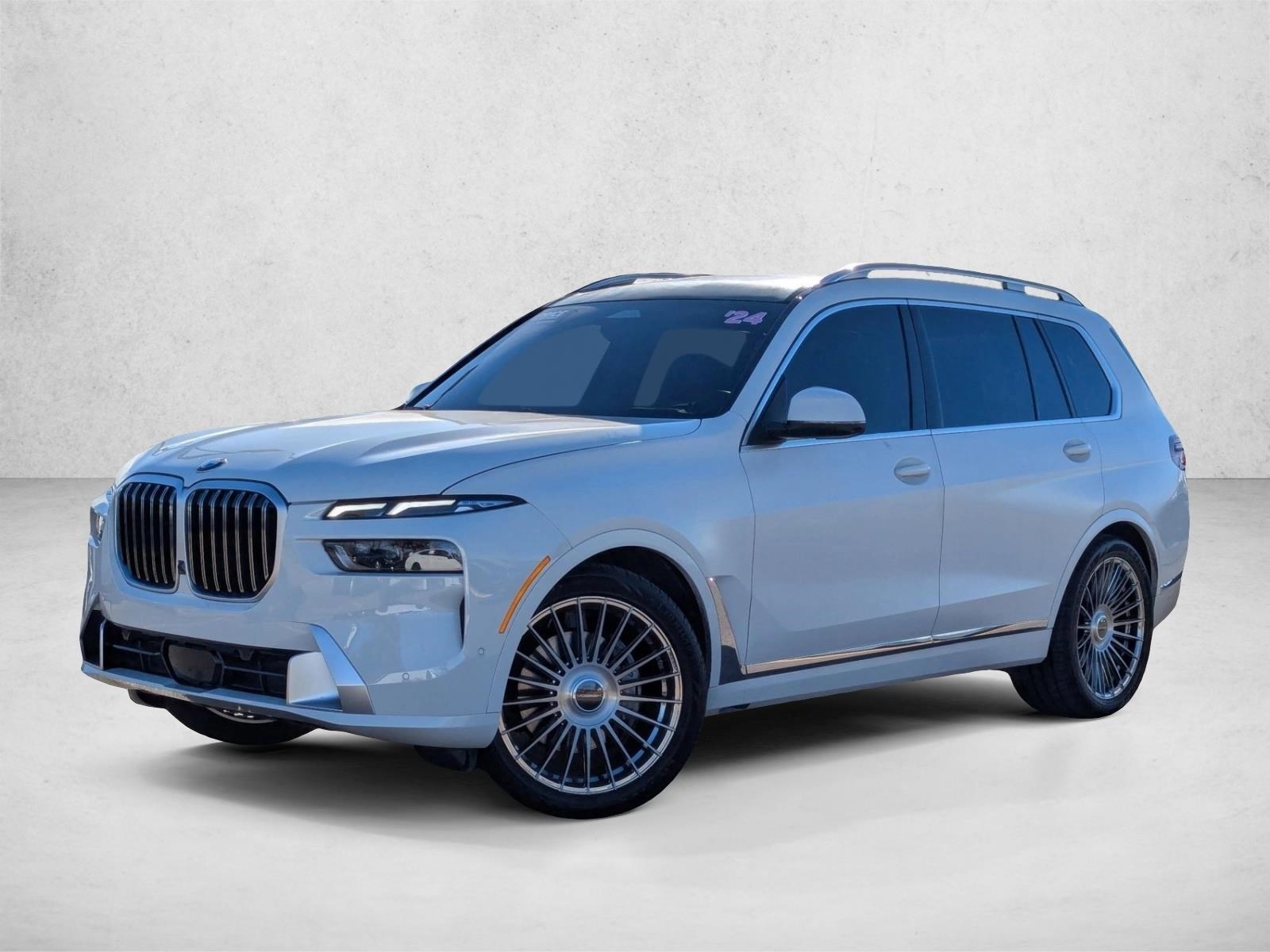 2024 BMW X7 40i's photo