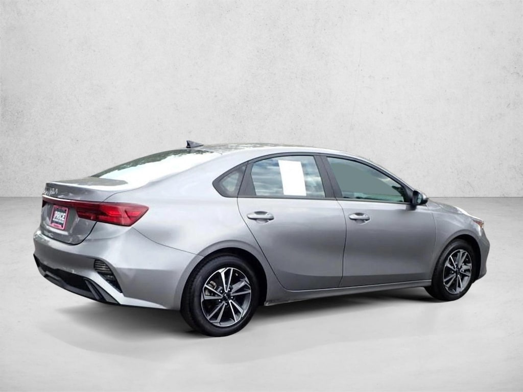 Used 2024 Kia Forte LXS 4dr Car