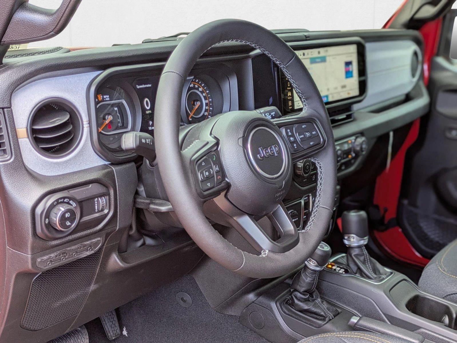 2025 Jeep Gladiator Willys photo 3