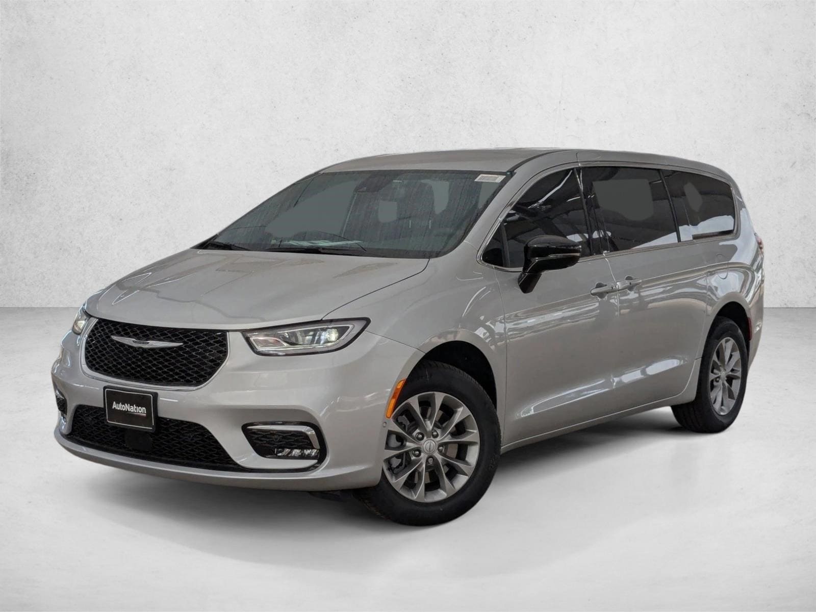 2026 Chrysler Pacifica Select's photo