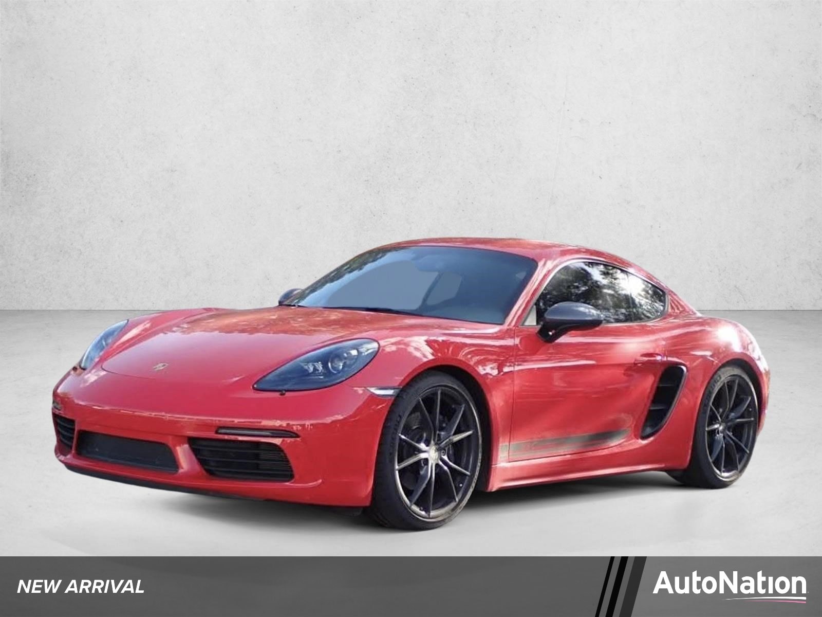 2022 Porsche 718 Cayman T's photo