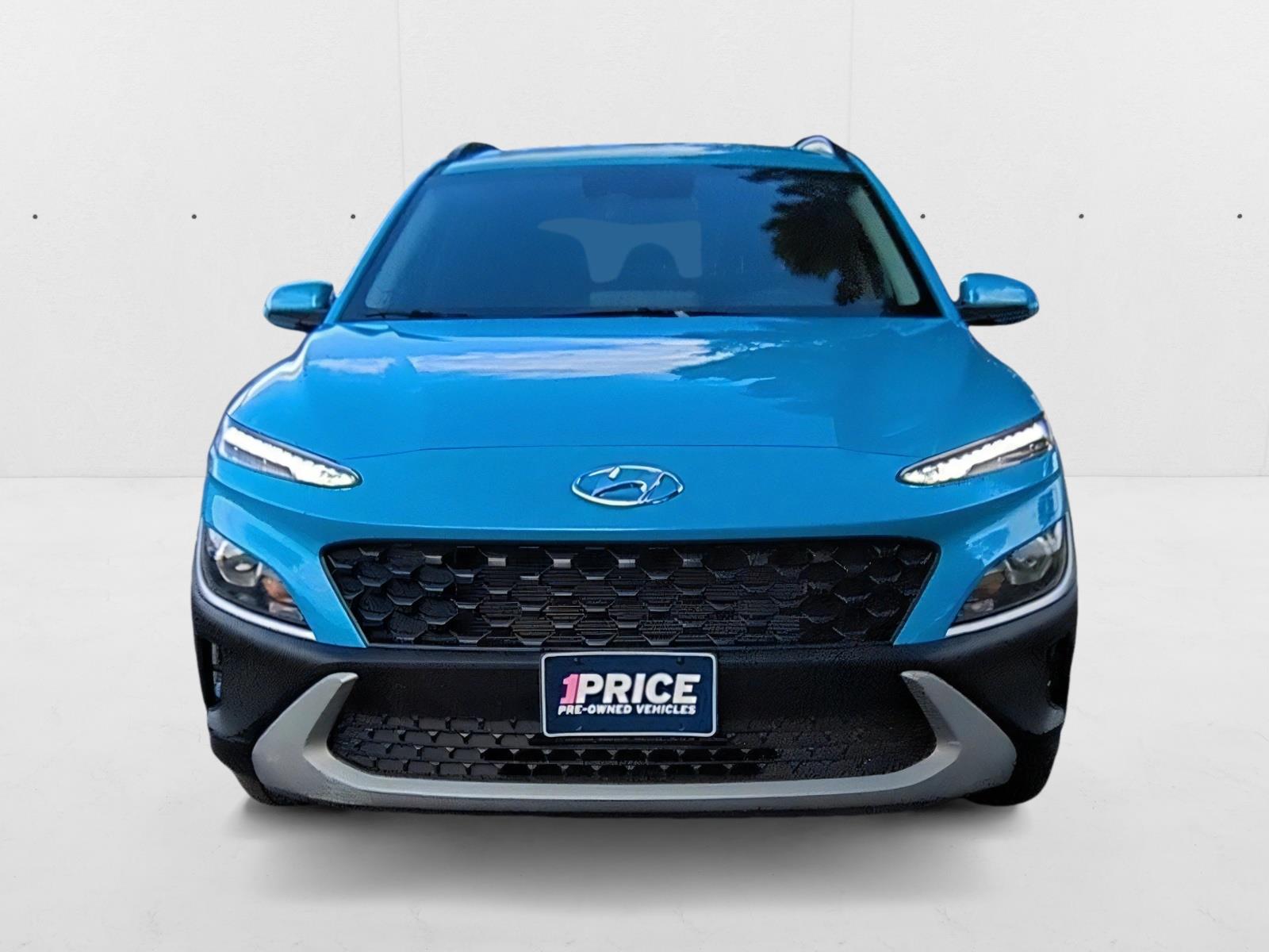 2022 Hyundai Kona SEL photo 2