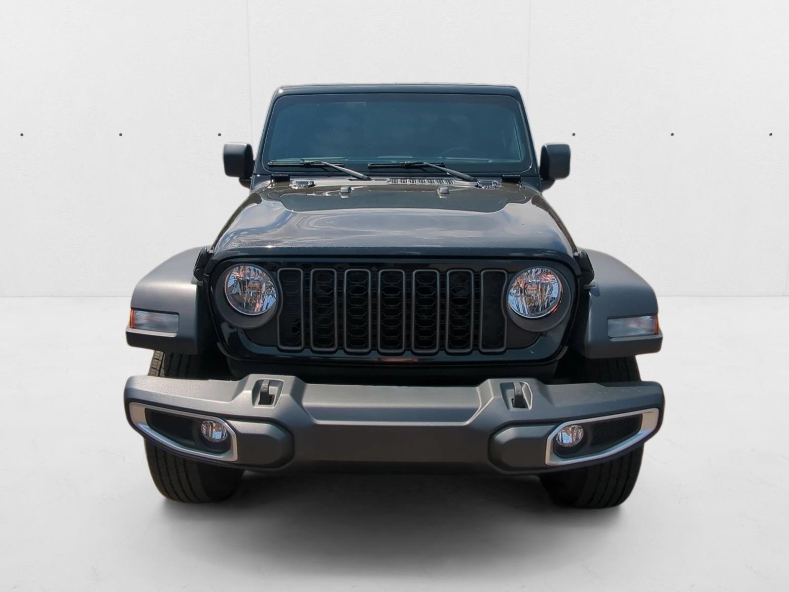 2024 Jeep Gladiator Sport photo 2