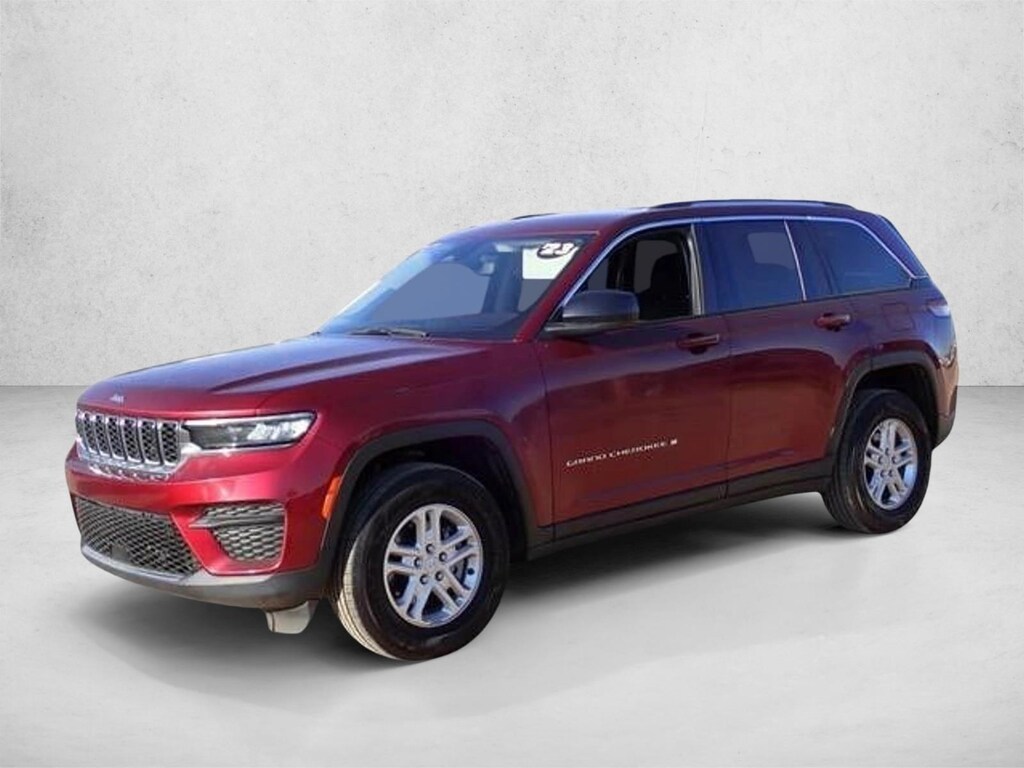 Used 2023 Jeep Grand Cherokee Laredo Sport Utility