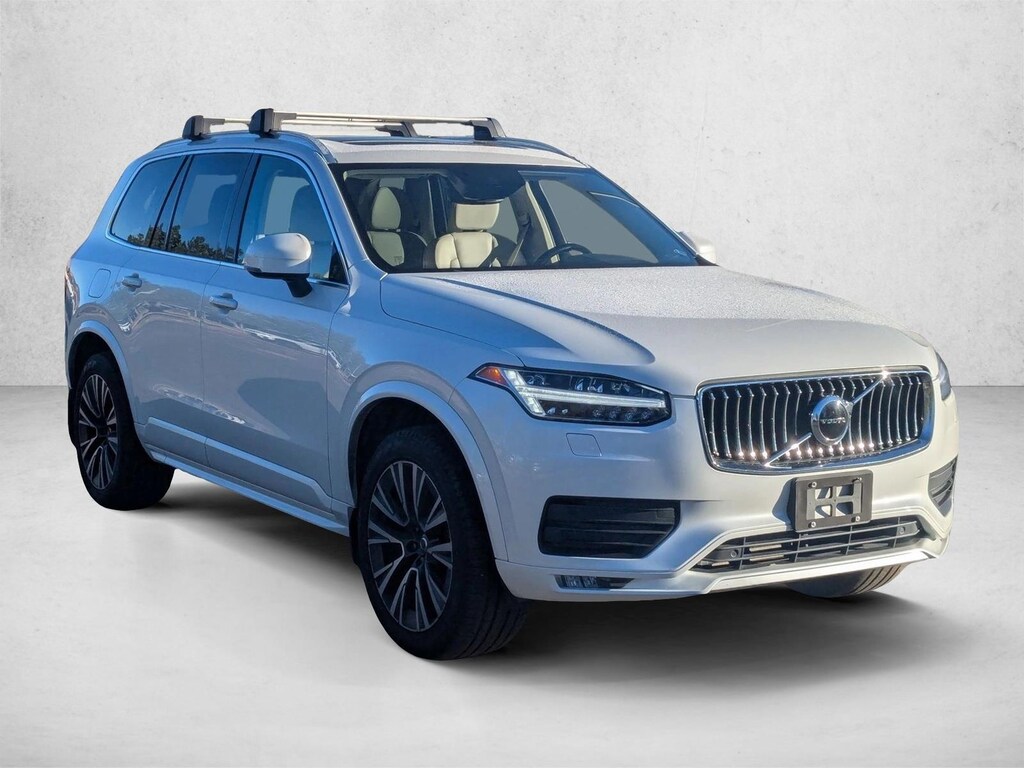 Used 2022 Volvo XC90 Momentum Sport Utility