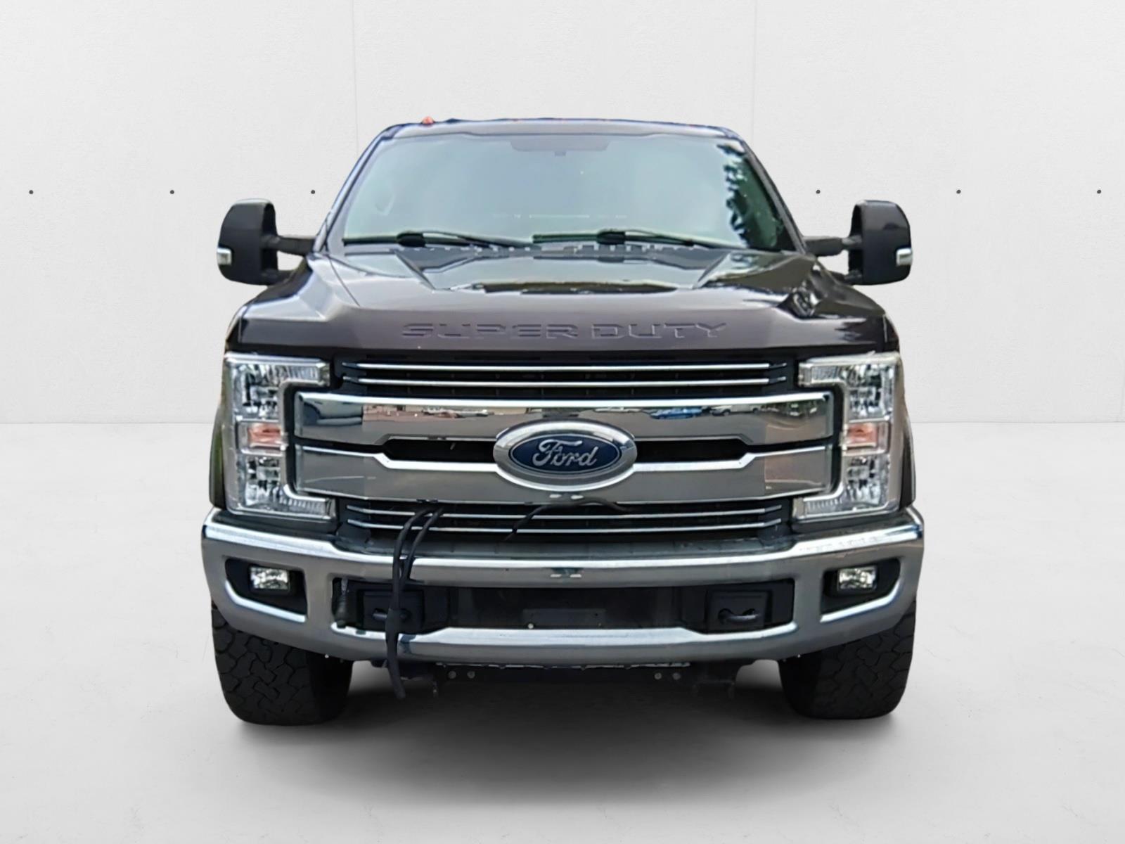 2018 Ford F-350 Lariat photo 2