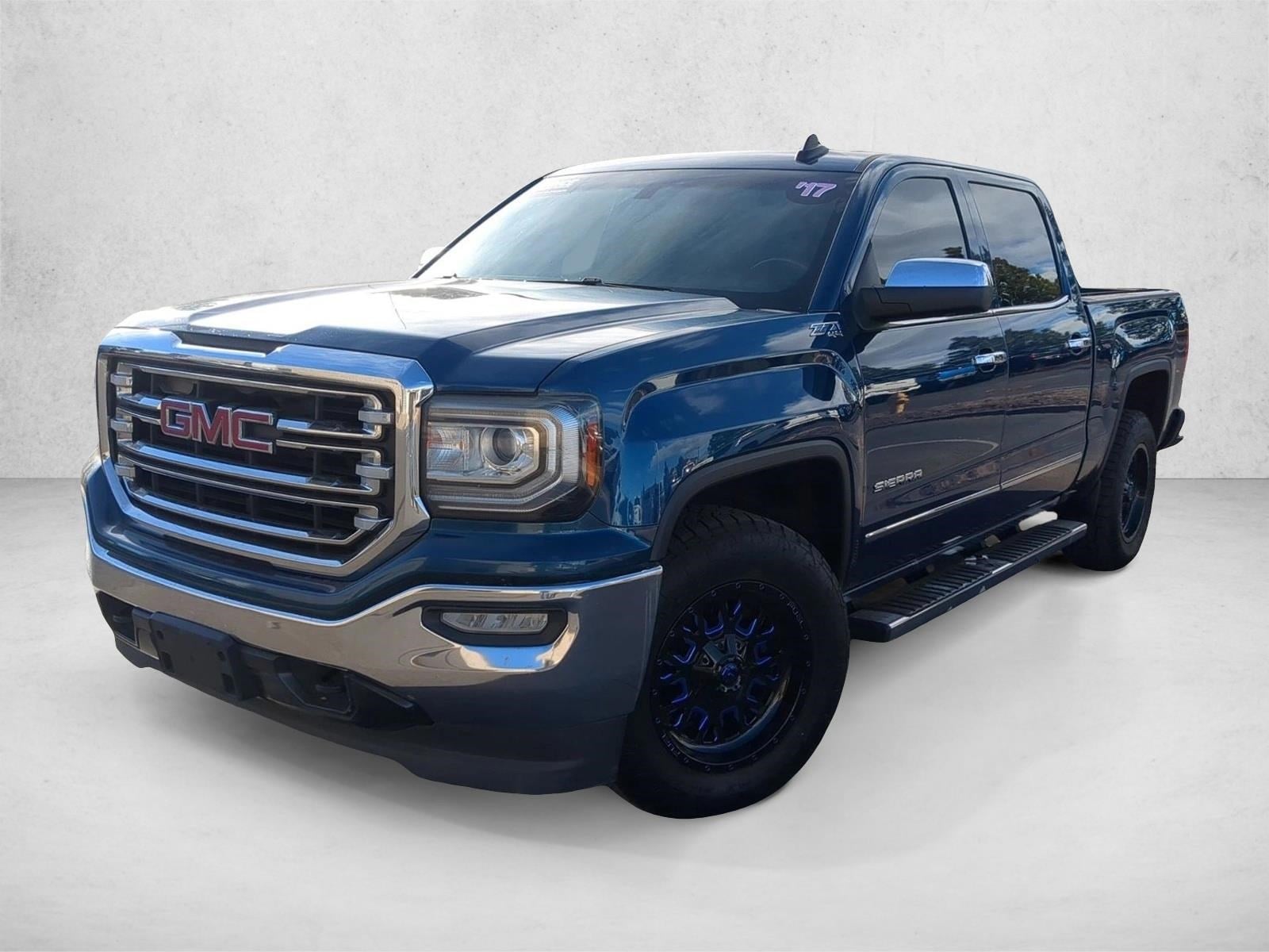 2017 GMC Sierra 1500 SLT's photo