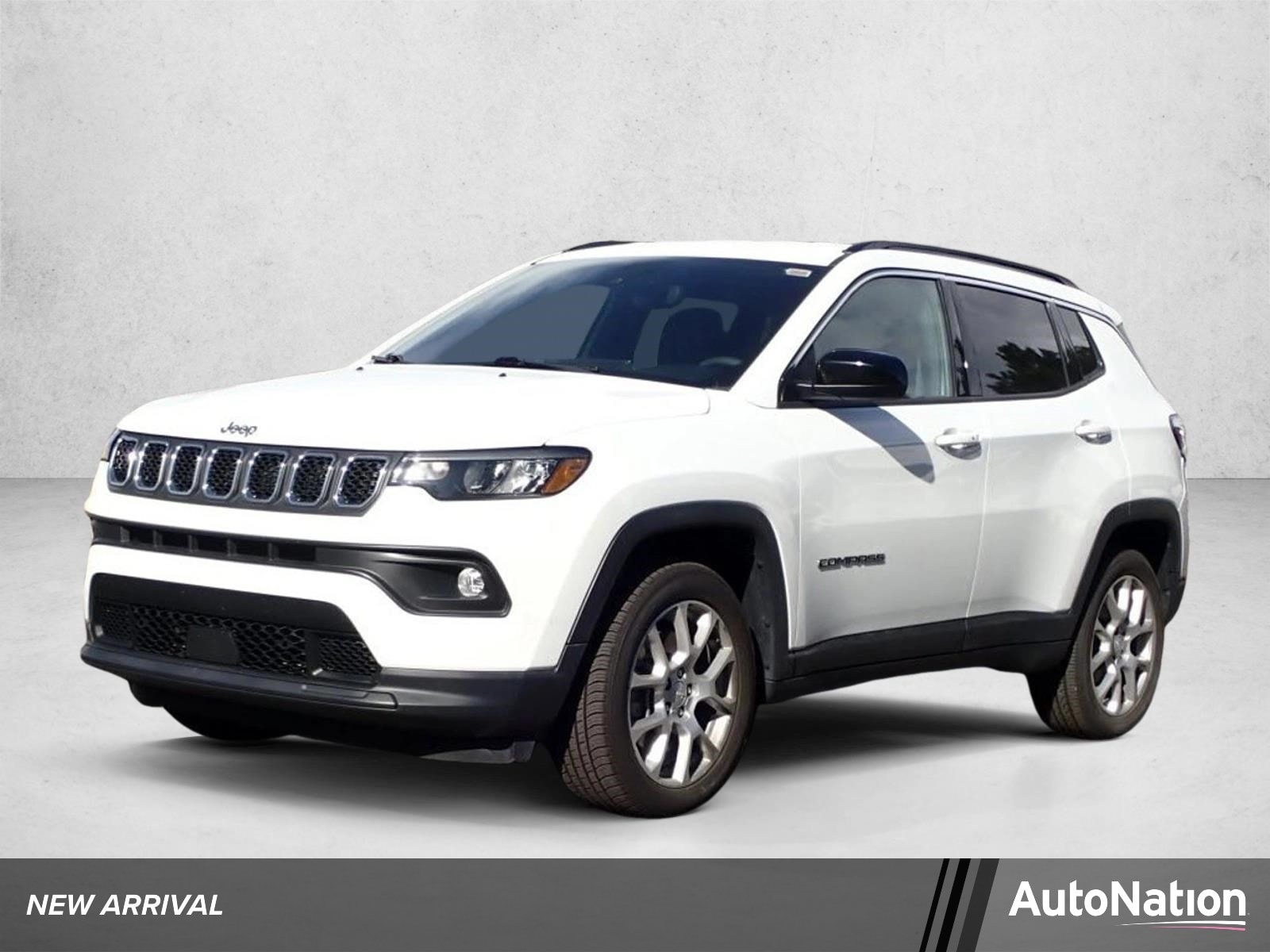 2023 Jeep Compass Latitude Lux 4X4's photo