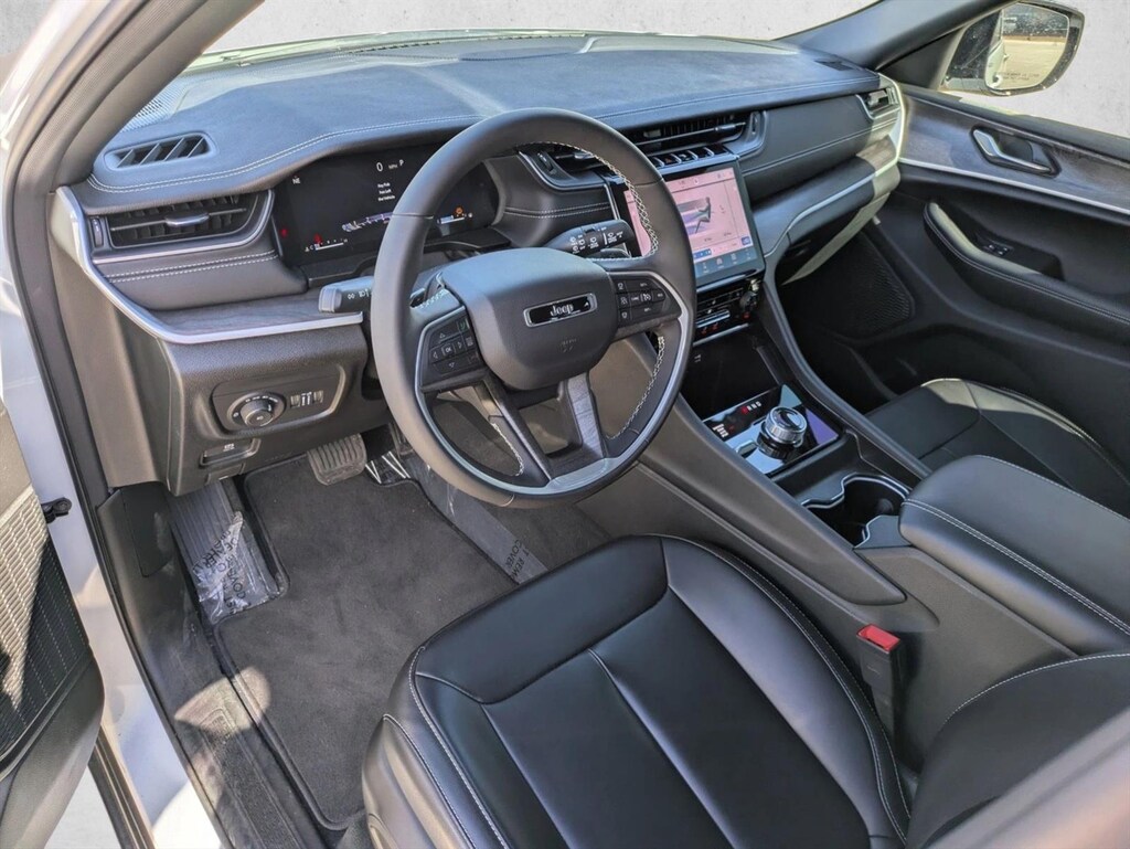 New 2025 Jeep Grand Cherokee Limited SUV