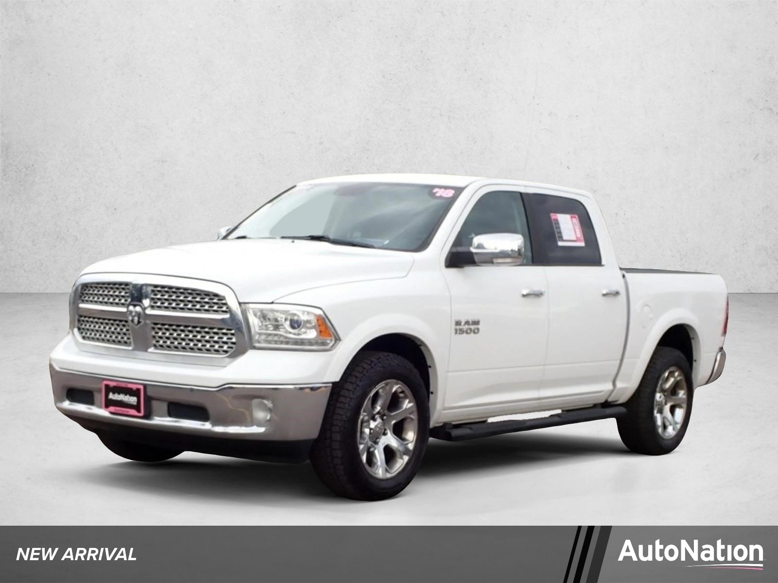 2018 RAM 1500 Laramie 4x4 Crew Cab 5'7's photo