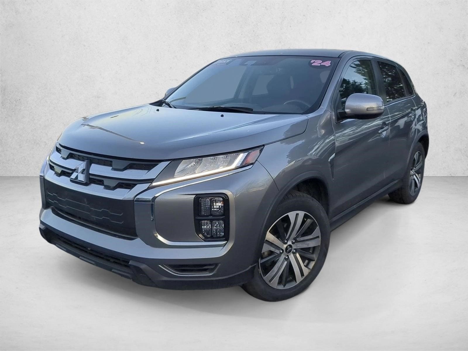 2024 Mitsubishi Outlander Sport SE's photo