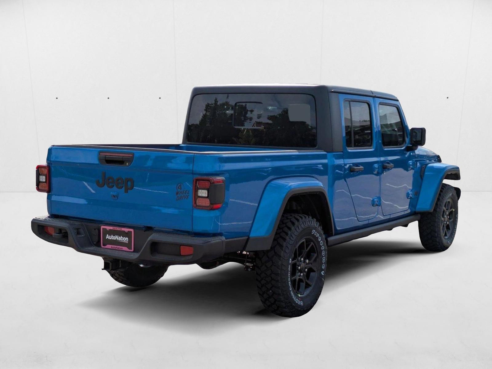 2025 Jeep Gladiator Willys photo 2