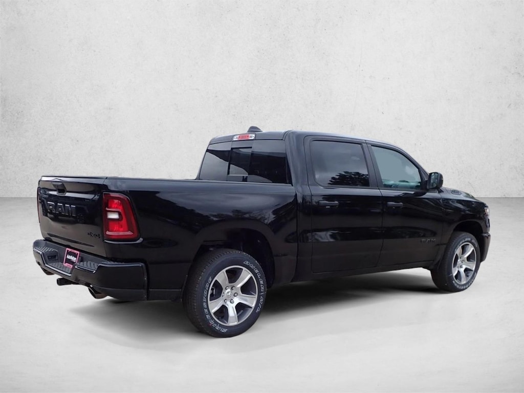 New 2026 Ram 1500 Express Truck Crew Cab