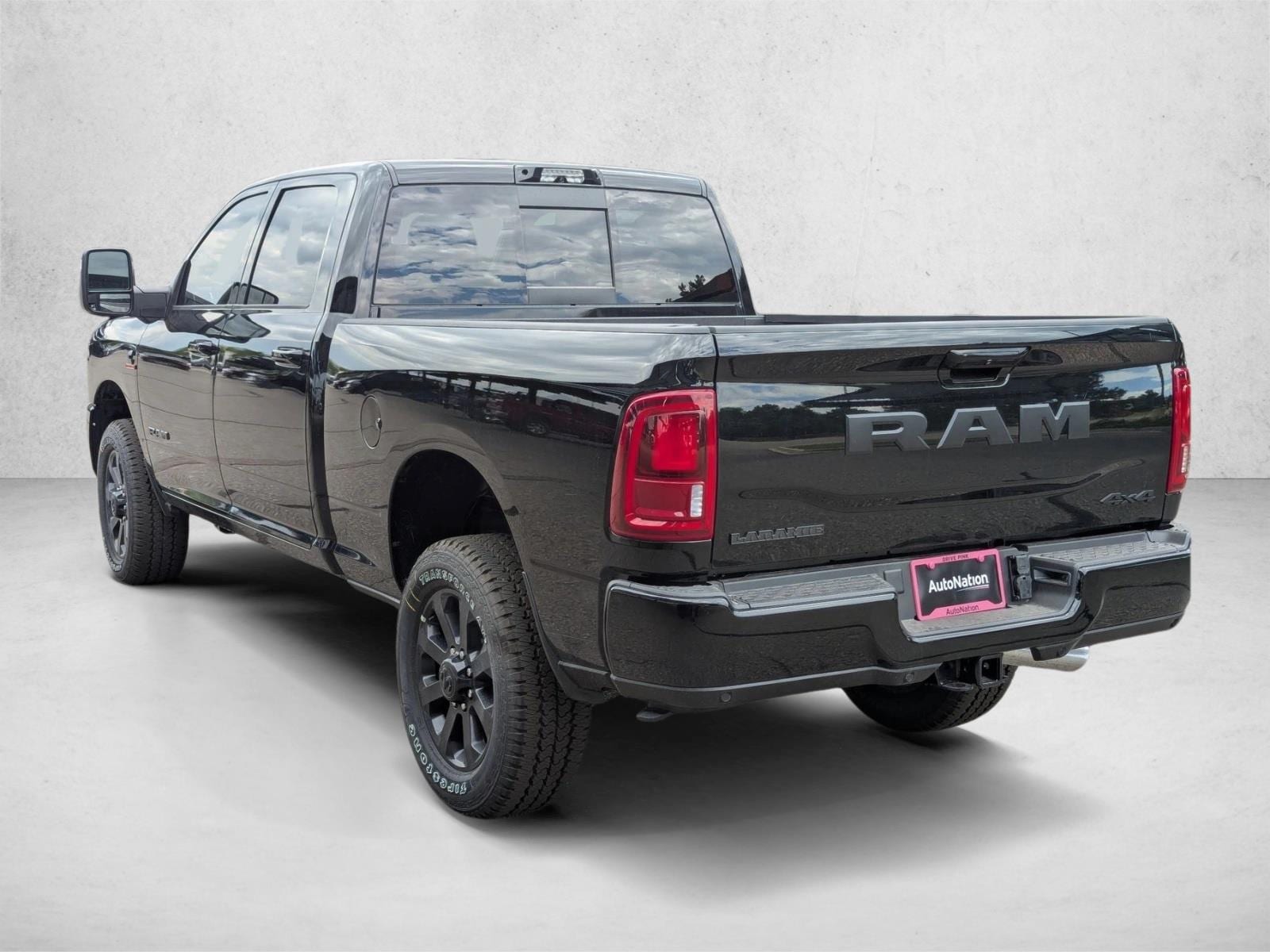 2025 RAM 2500 Laramie - Photo 7