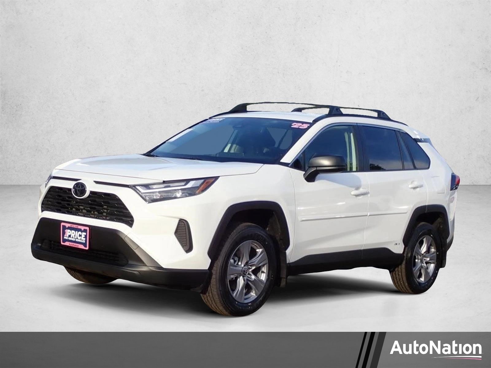2025 Toyota RAV4 Hybrid LE AWD's photo